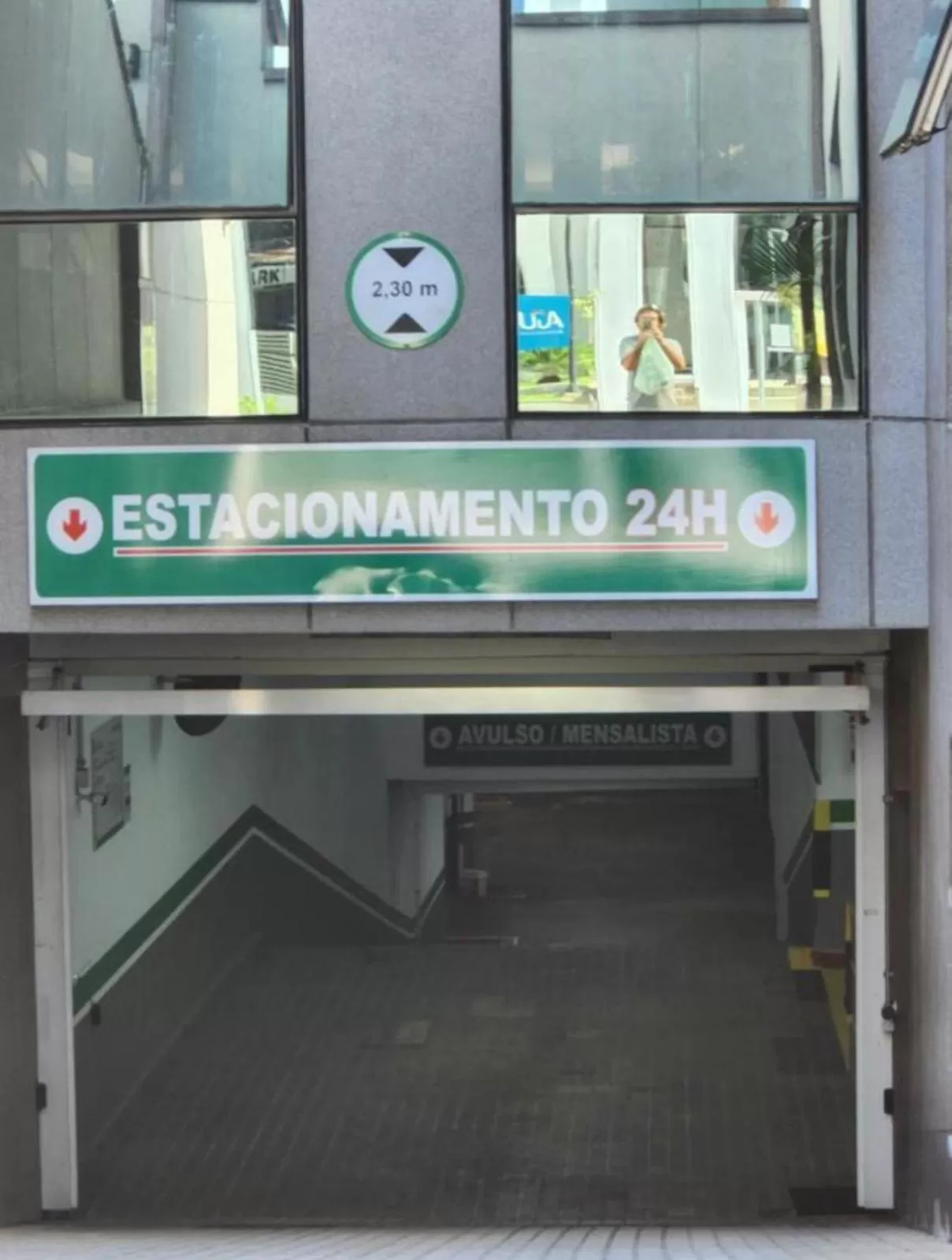Parking in Studio Paulista Bela Cintra