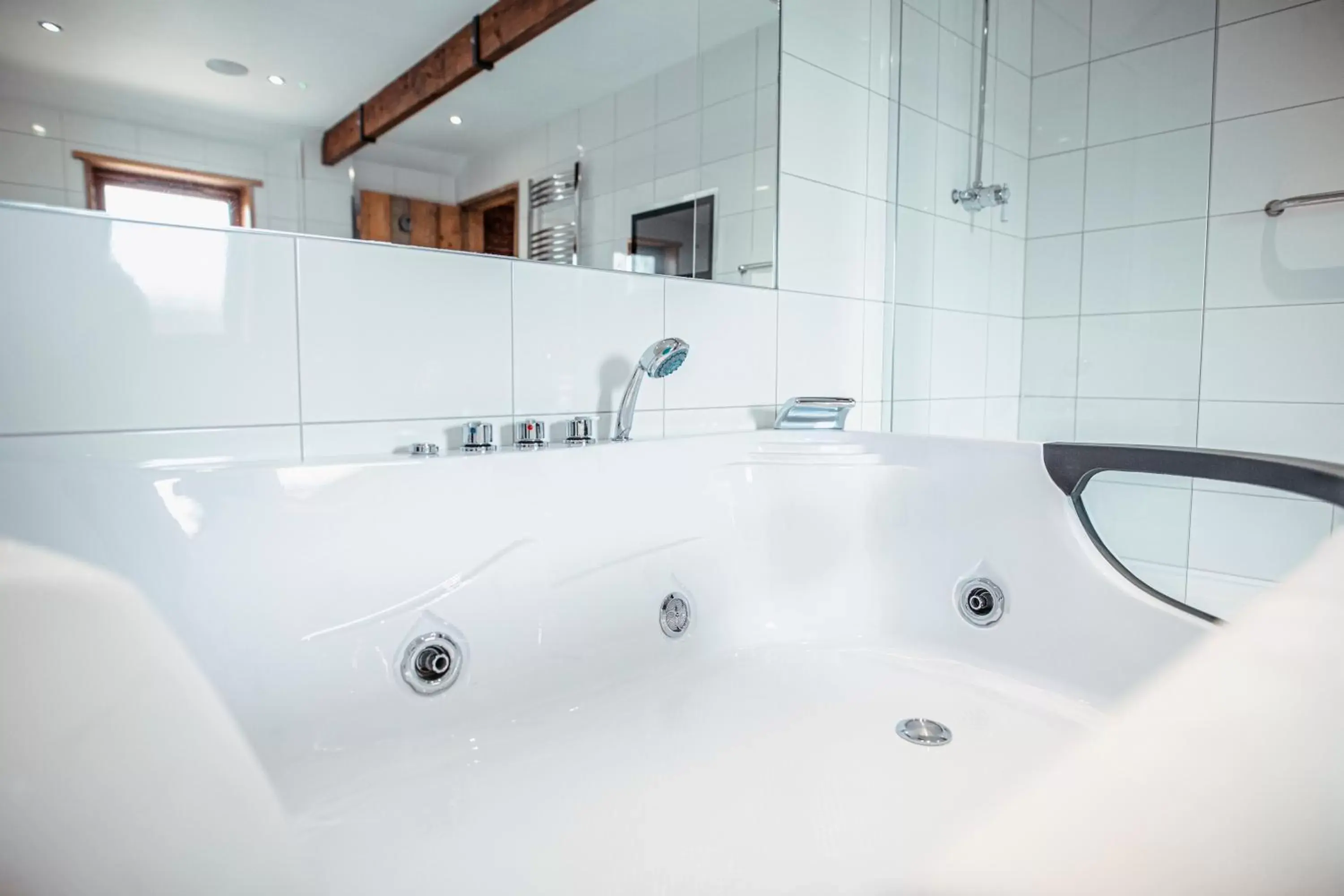 Bathroom in South Causey Inn