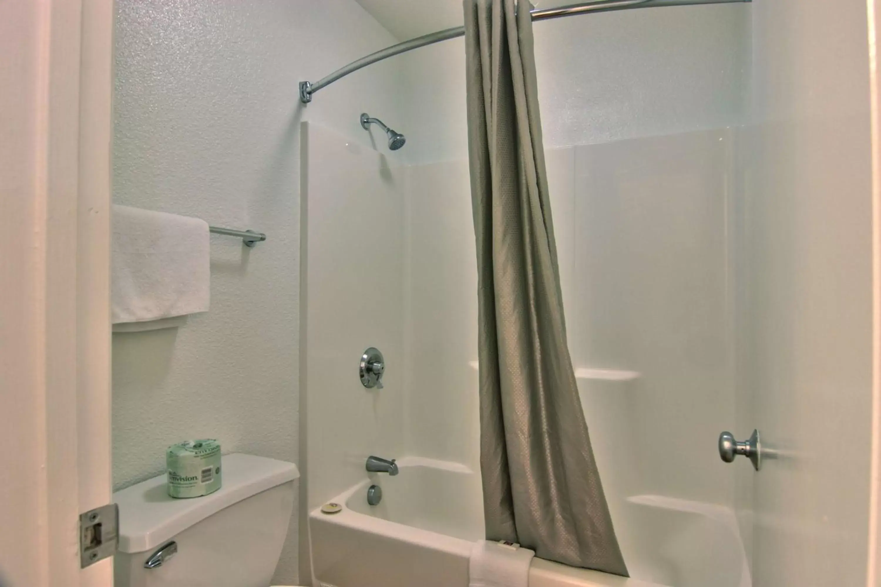 Shower, Bathroom in Motel 6-Sacramento, CA - Old Sacramento North