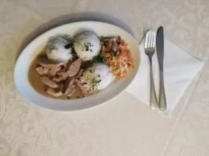 Restaurant/places to eat in Hotel Fran