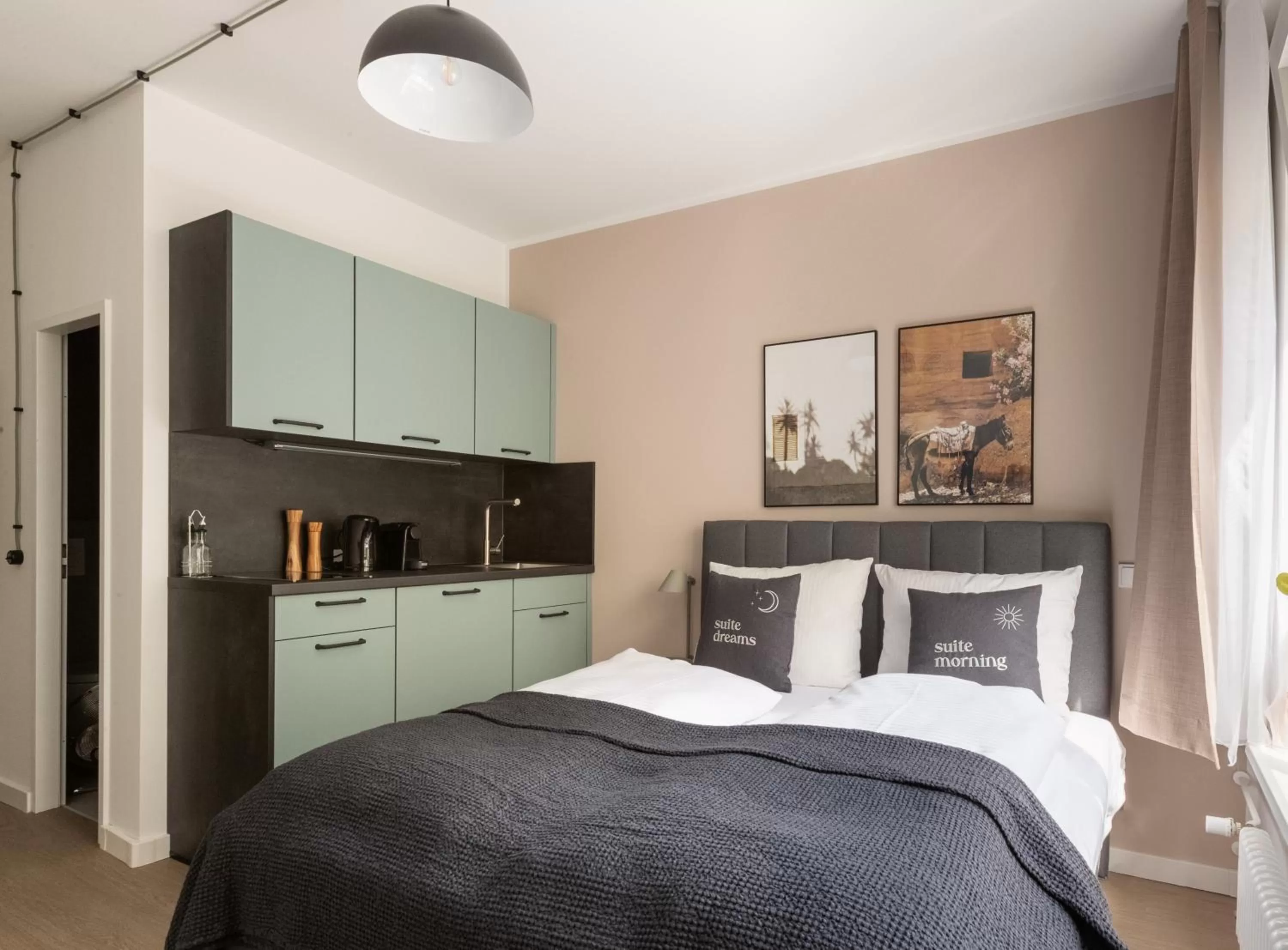 Bed in Limehome Berlin Luise Henriette Str - Digital Access