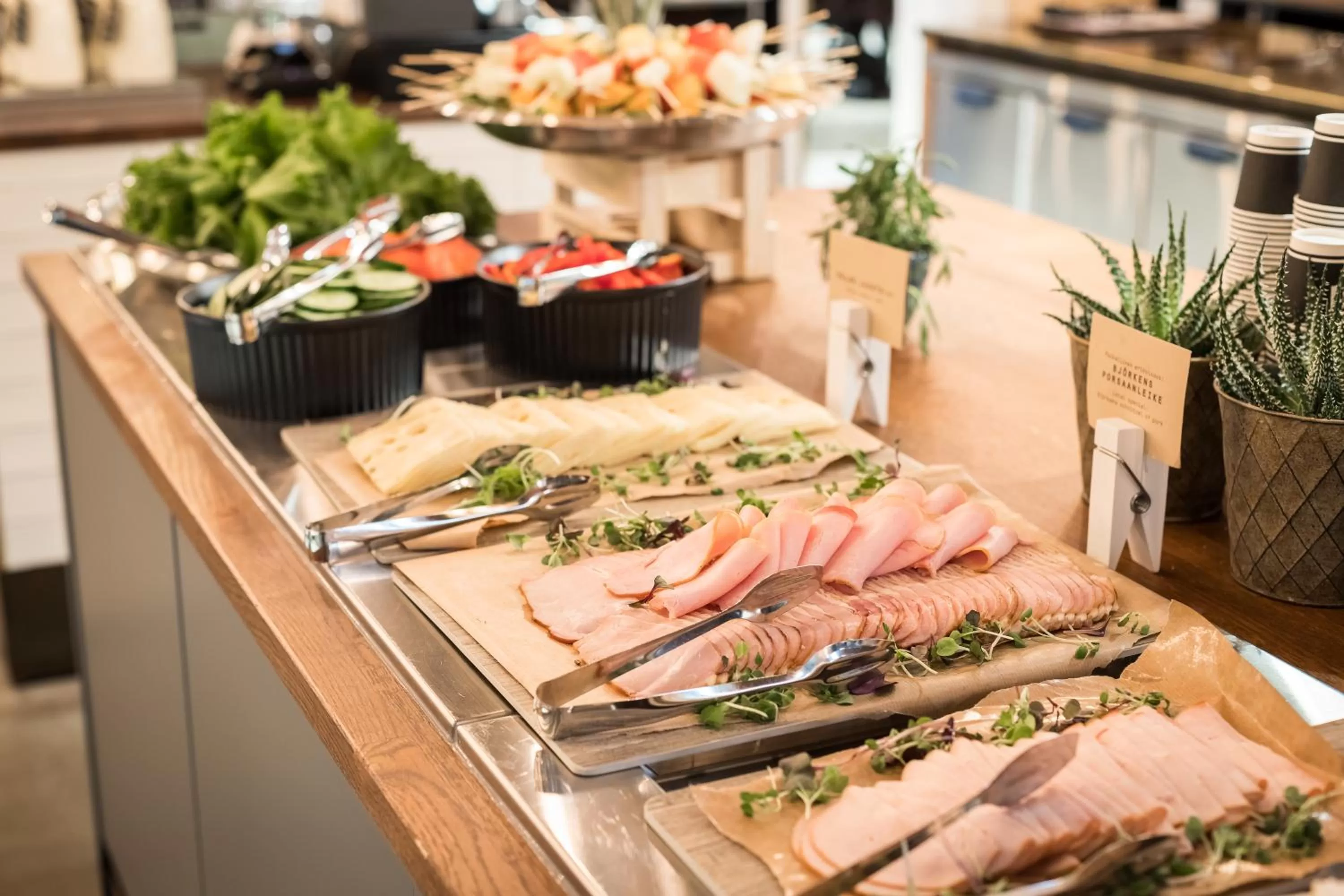 Buffet breakfast in Original Sokos Hotel Vaakuna Vaasa