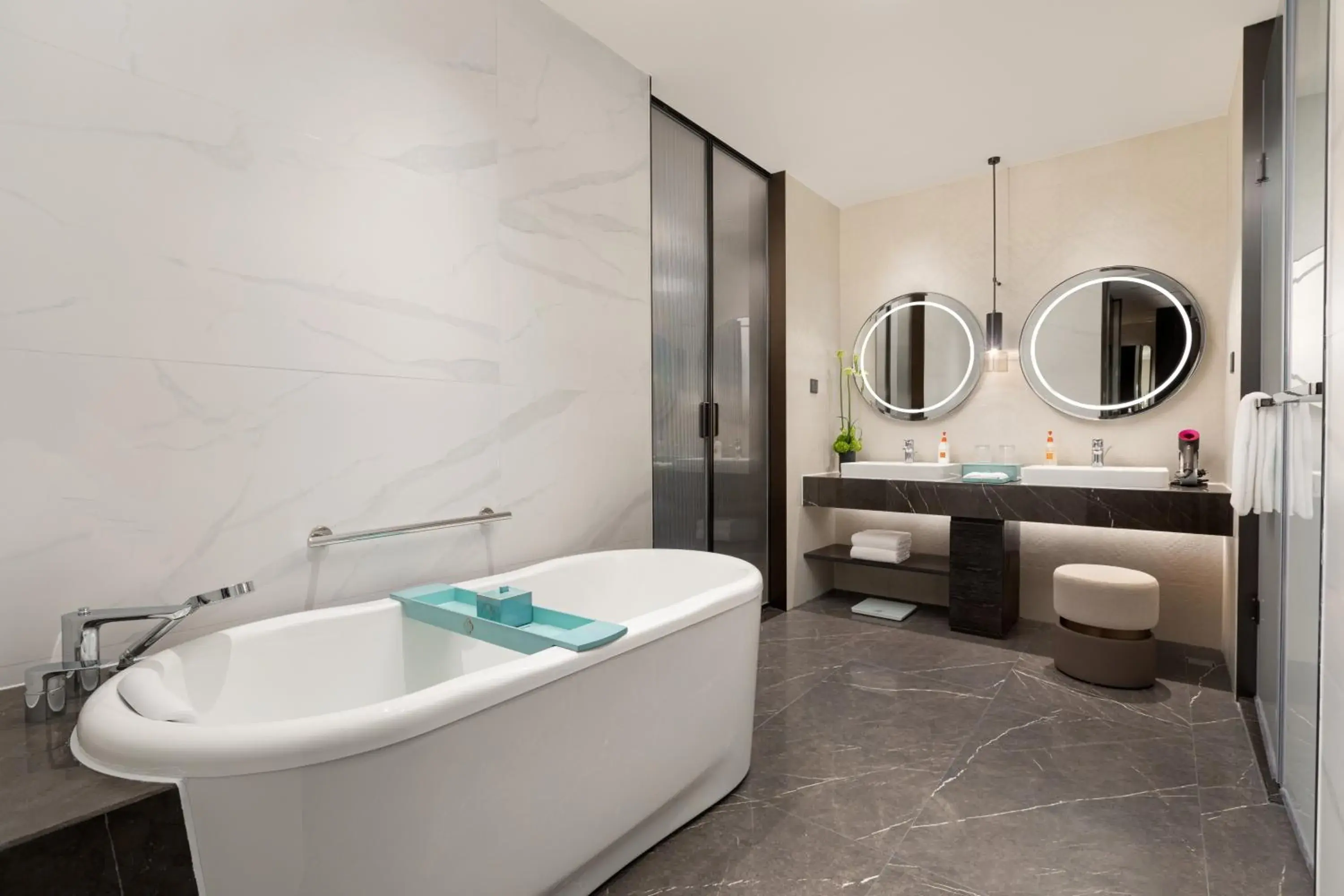 Bath, Bathroom in Crowne Plaza Jiangmen Binjiang, an IHG Hotel