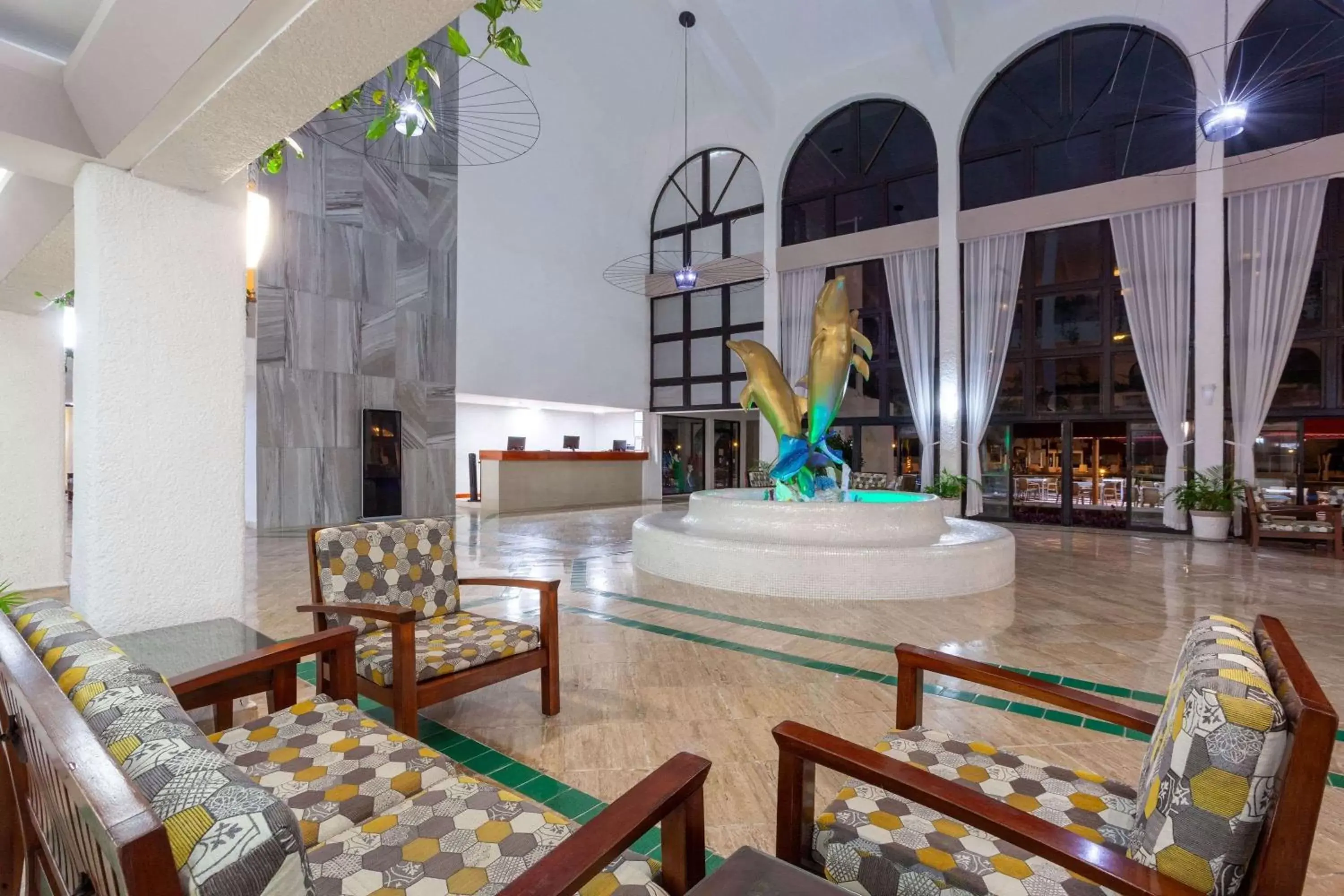 Lobby or reception in Cozumel Hotel & Resort Trademark Collection by Wyndham