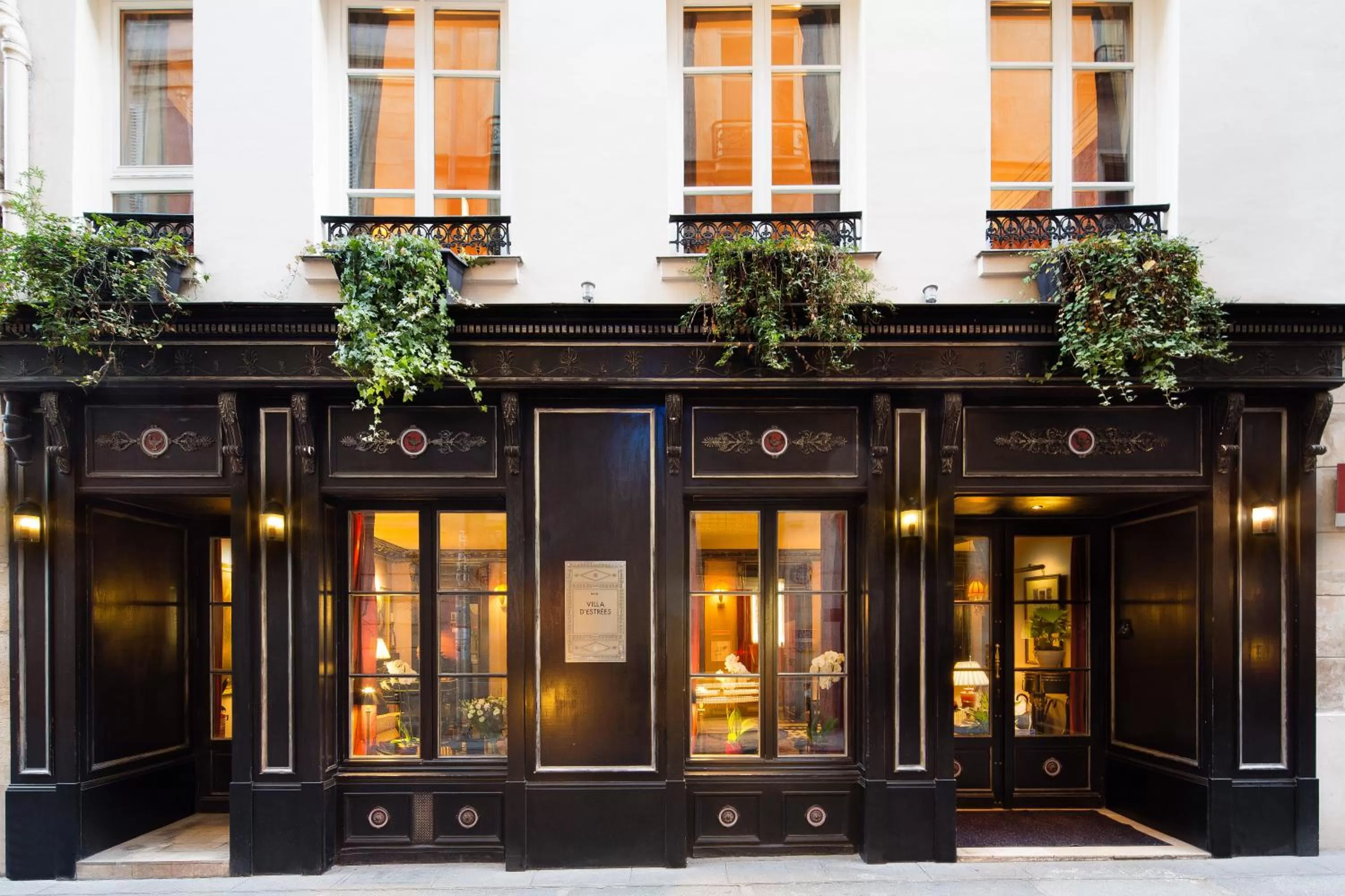 Facade/entrance in Hotel La Villa d'Estrées - Saint-Germain