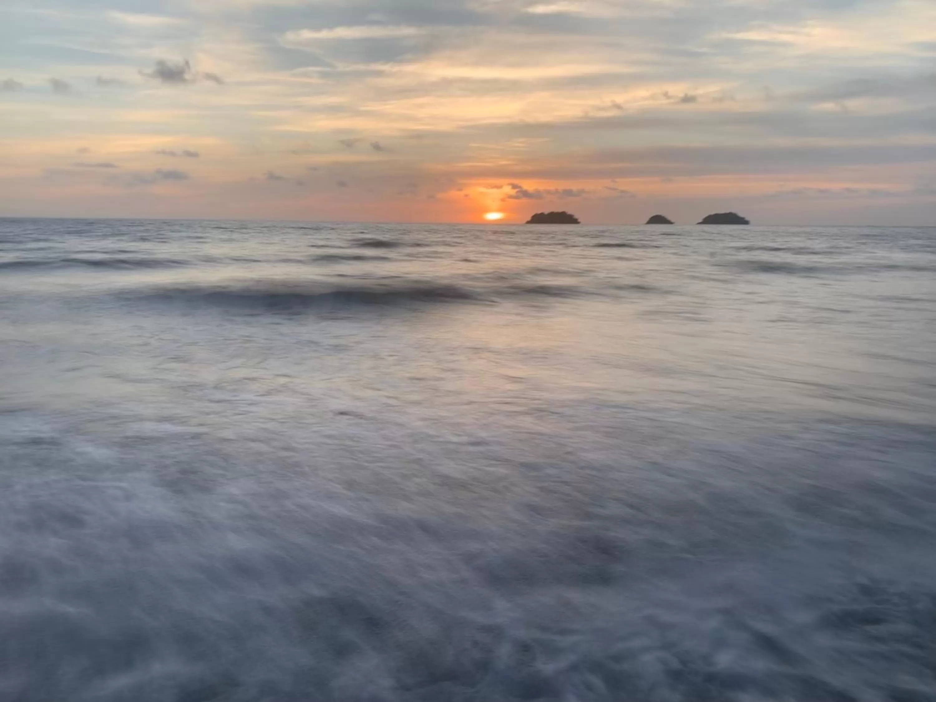 Sunset, Sunrise/Sunset in LITTLE EDEN Bungalows