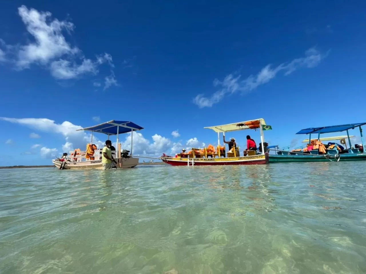 People in Chalé Palhano Beach