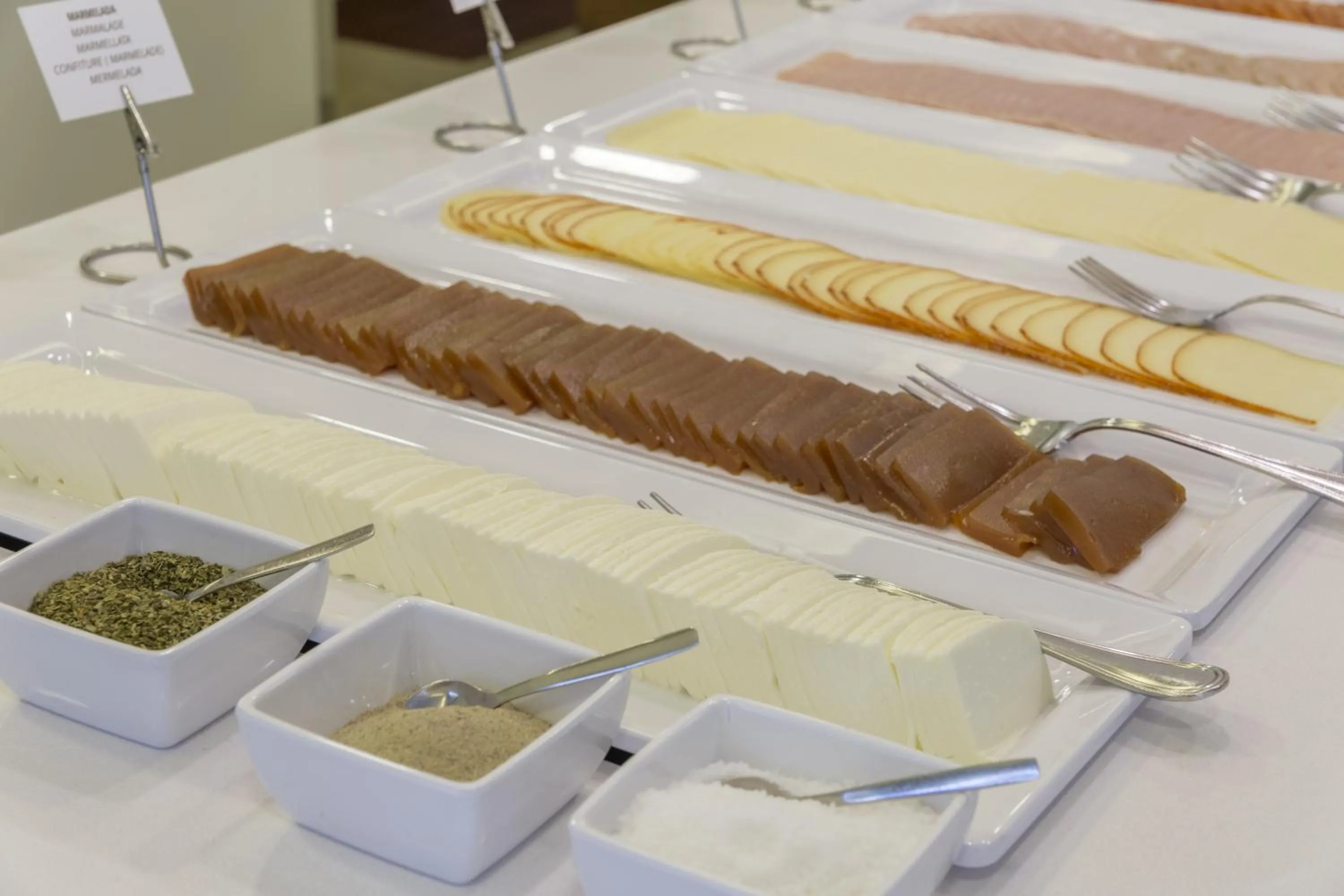 Breakfast in Hotel Cinquentenario & Conference Center