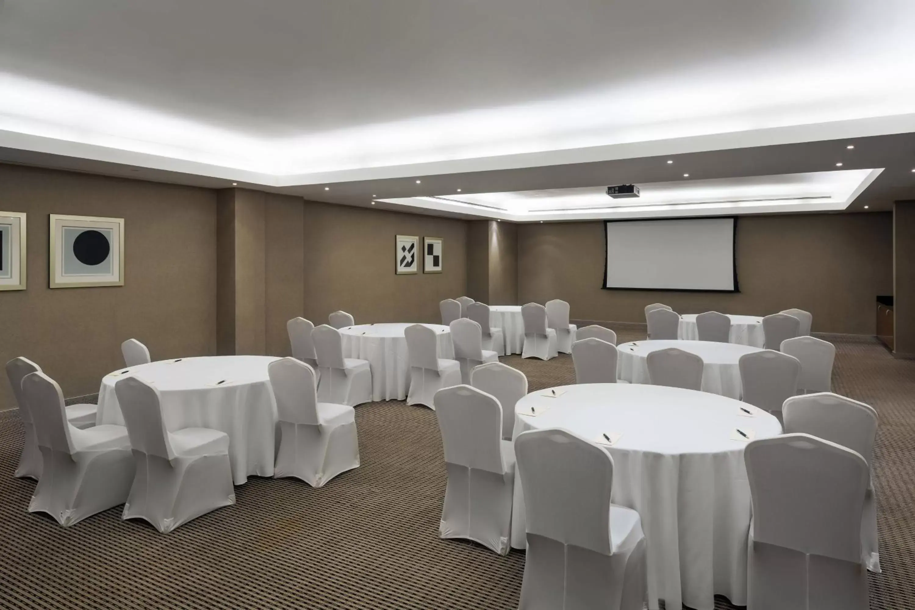 Meeting/conference room in Sheraton Dammam Hotel & Convention Centre