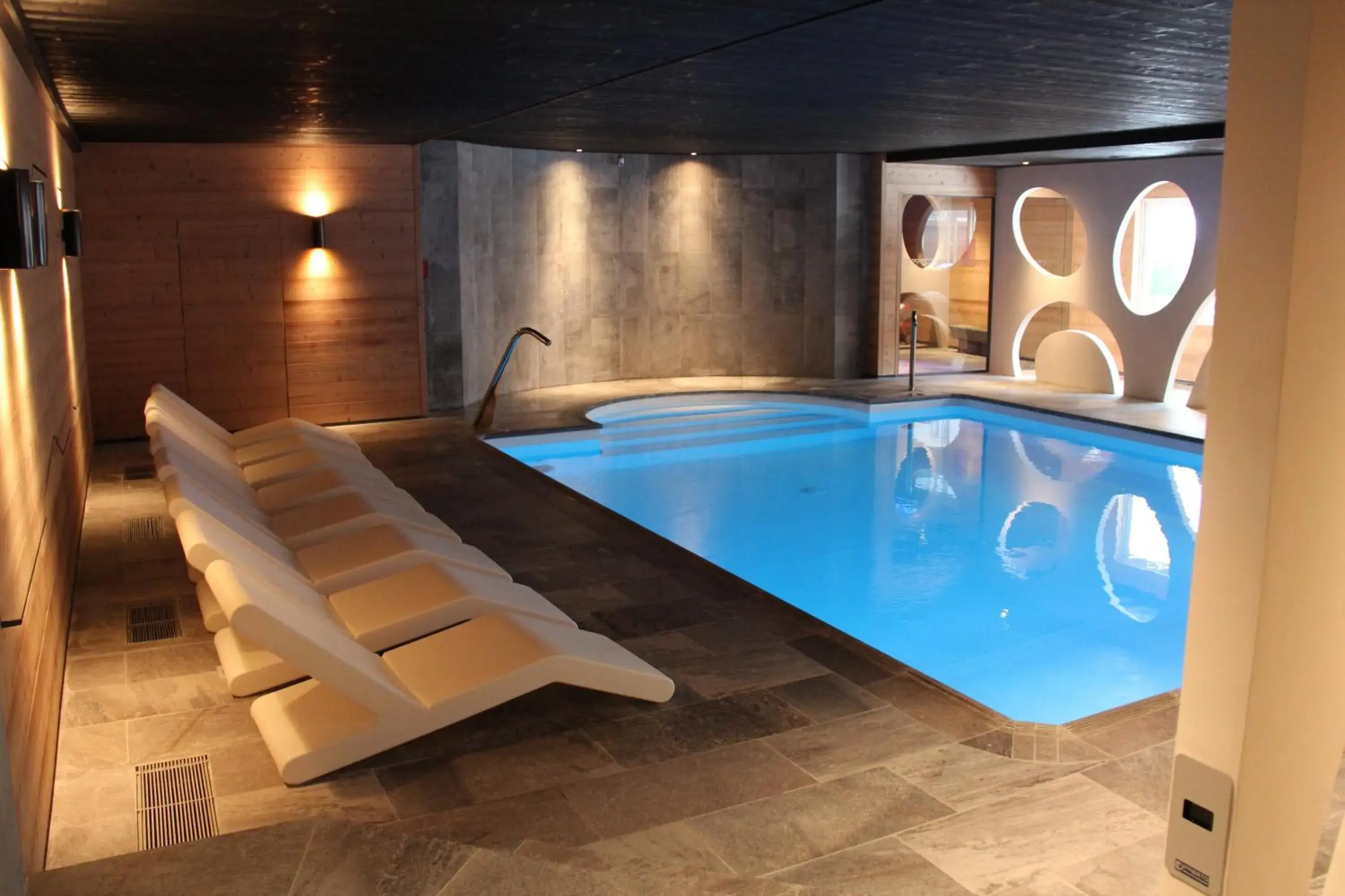 Swimming Pool in Hotel de la Jamagne & Spa