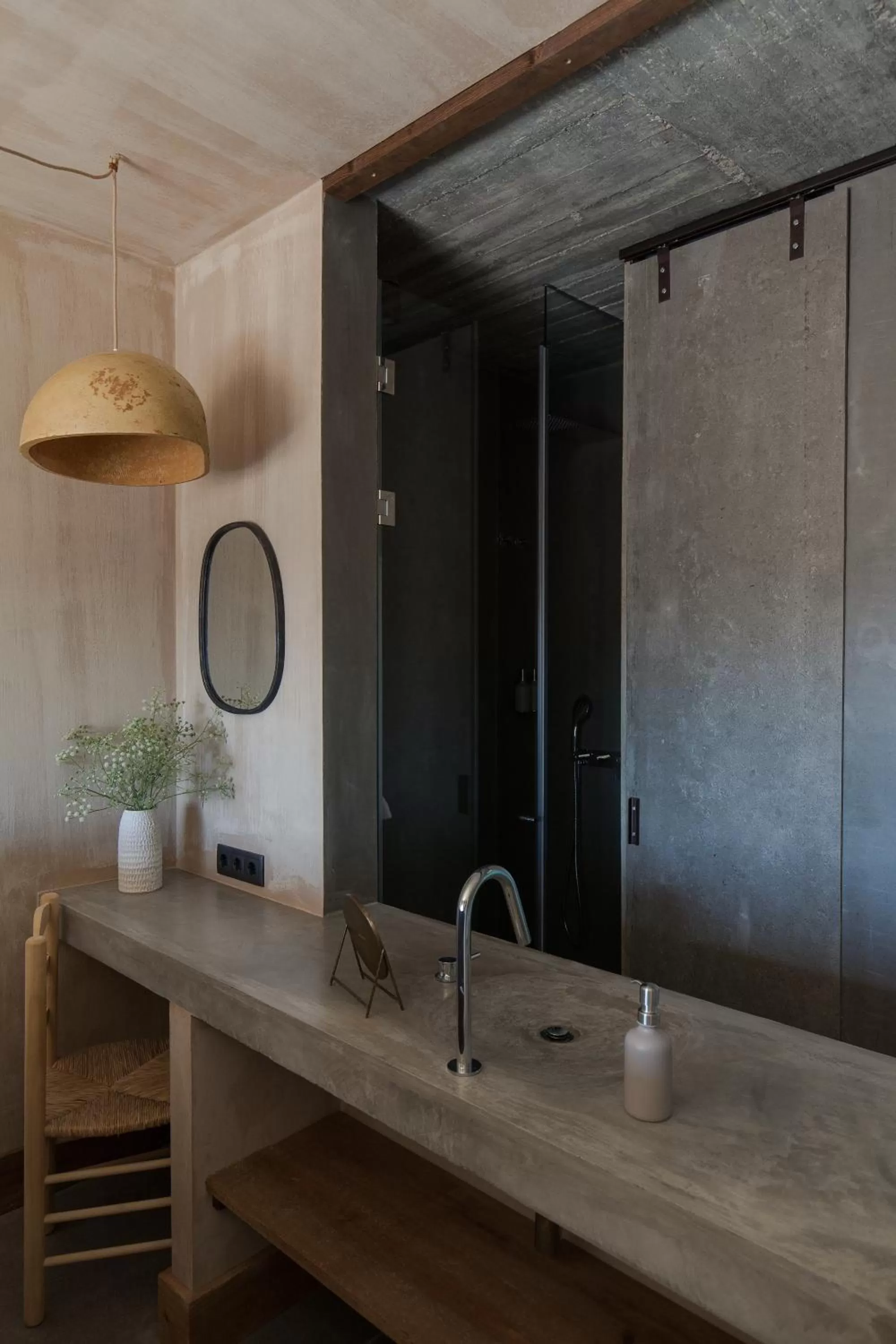 Bathroom in Azenhas do Mar Valley House