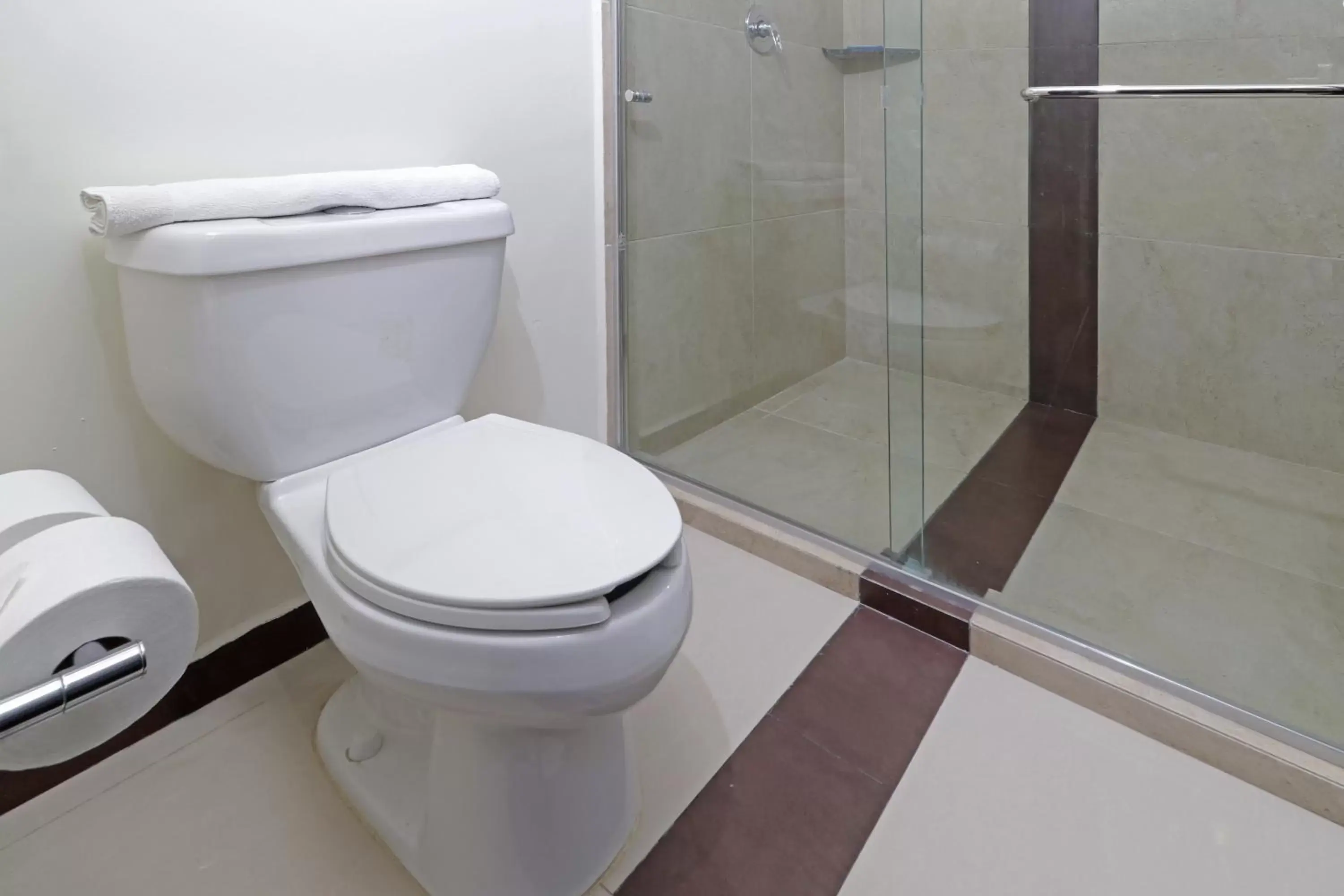 Bathroom in Holiday Inn Express - Tuxpan, an IHG Hotel
