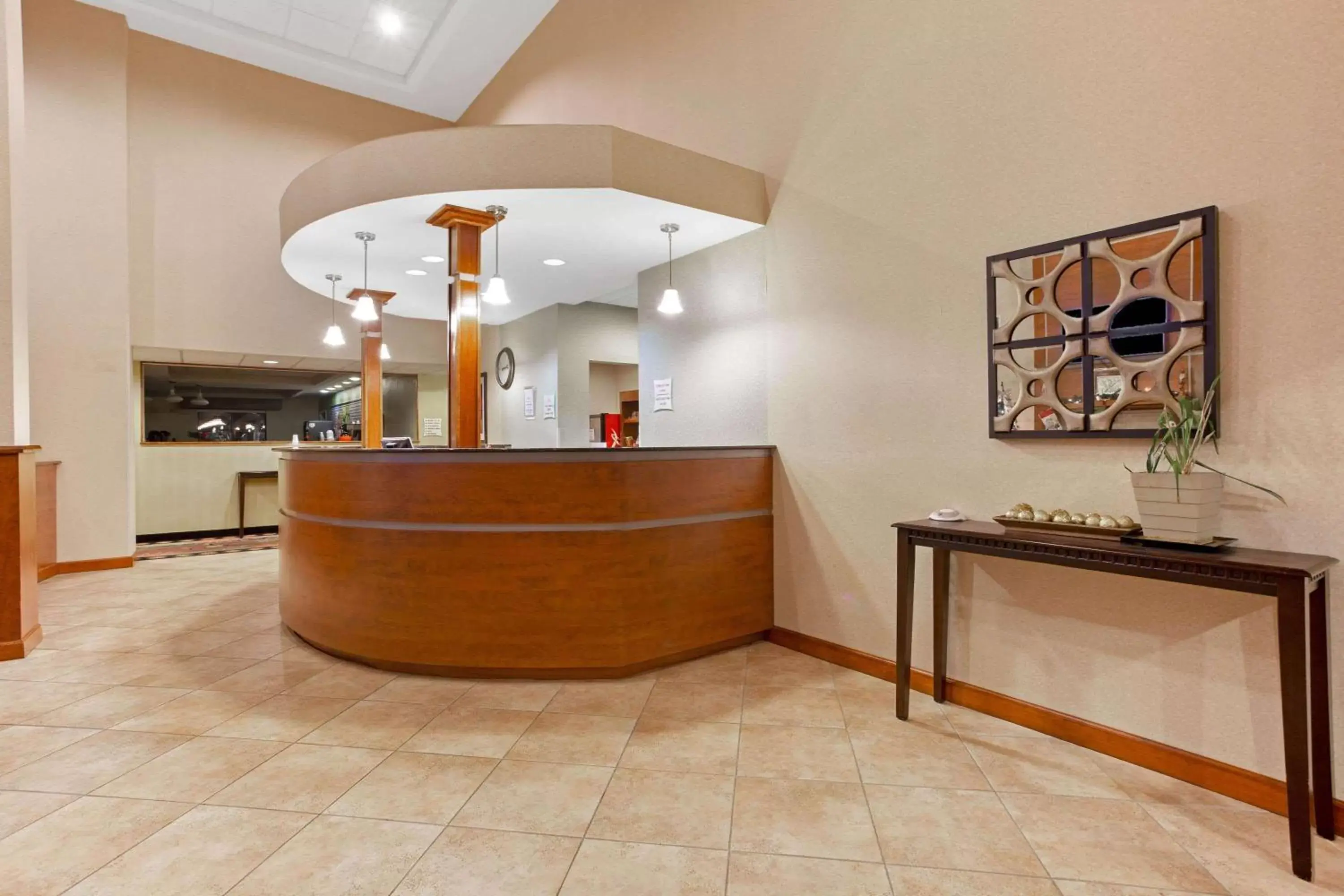 Lobby or reception, Lobby/Reception in La Quinta by Wyndham Richmond - Kings Dominion