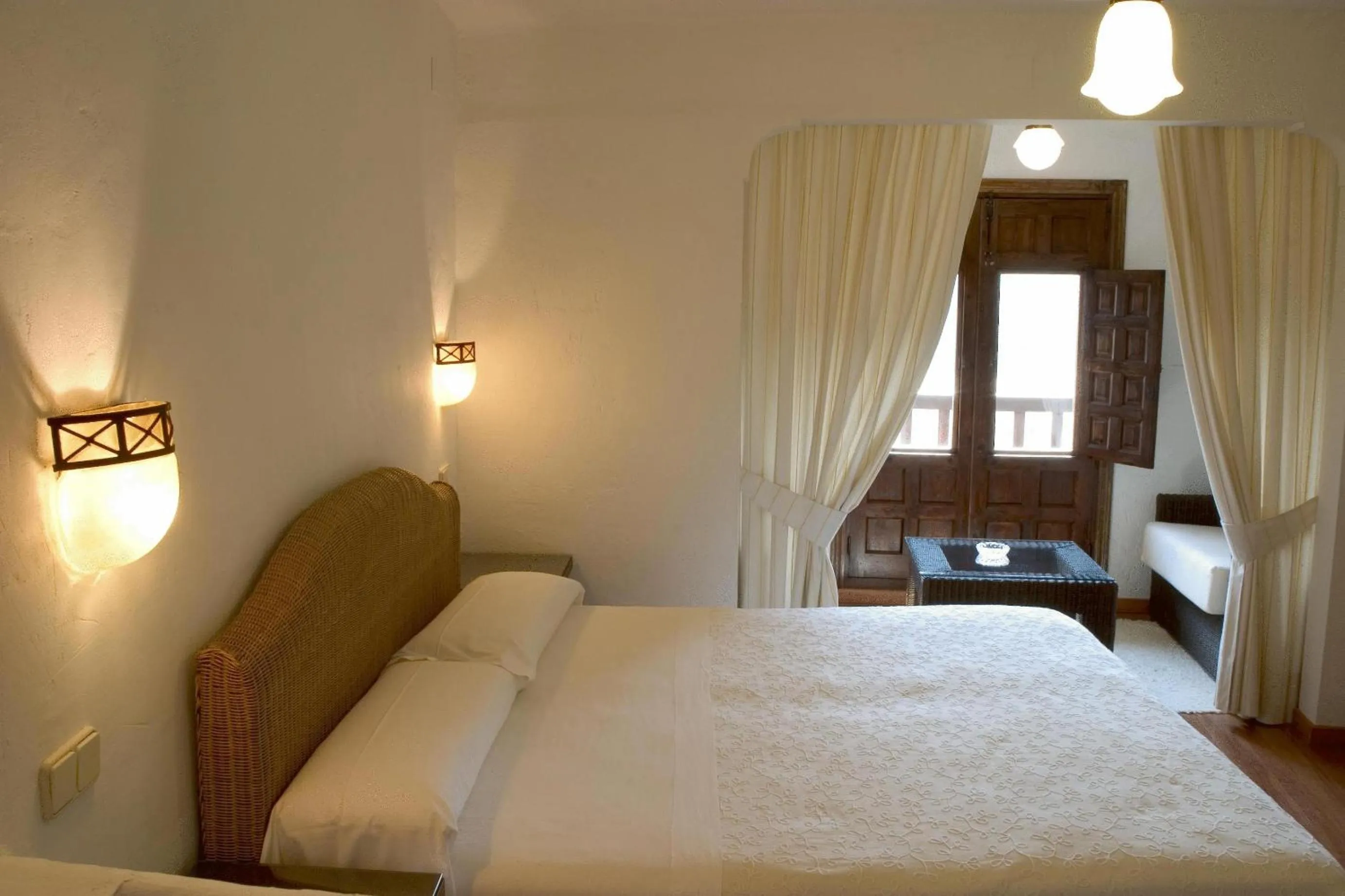 Photo of the whole room, Bed in Posada San José