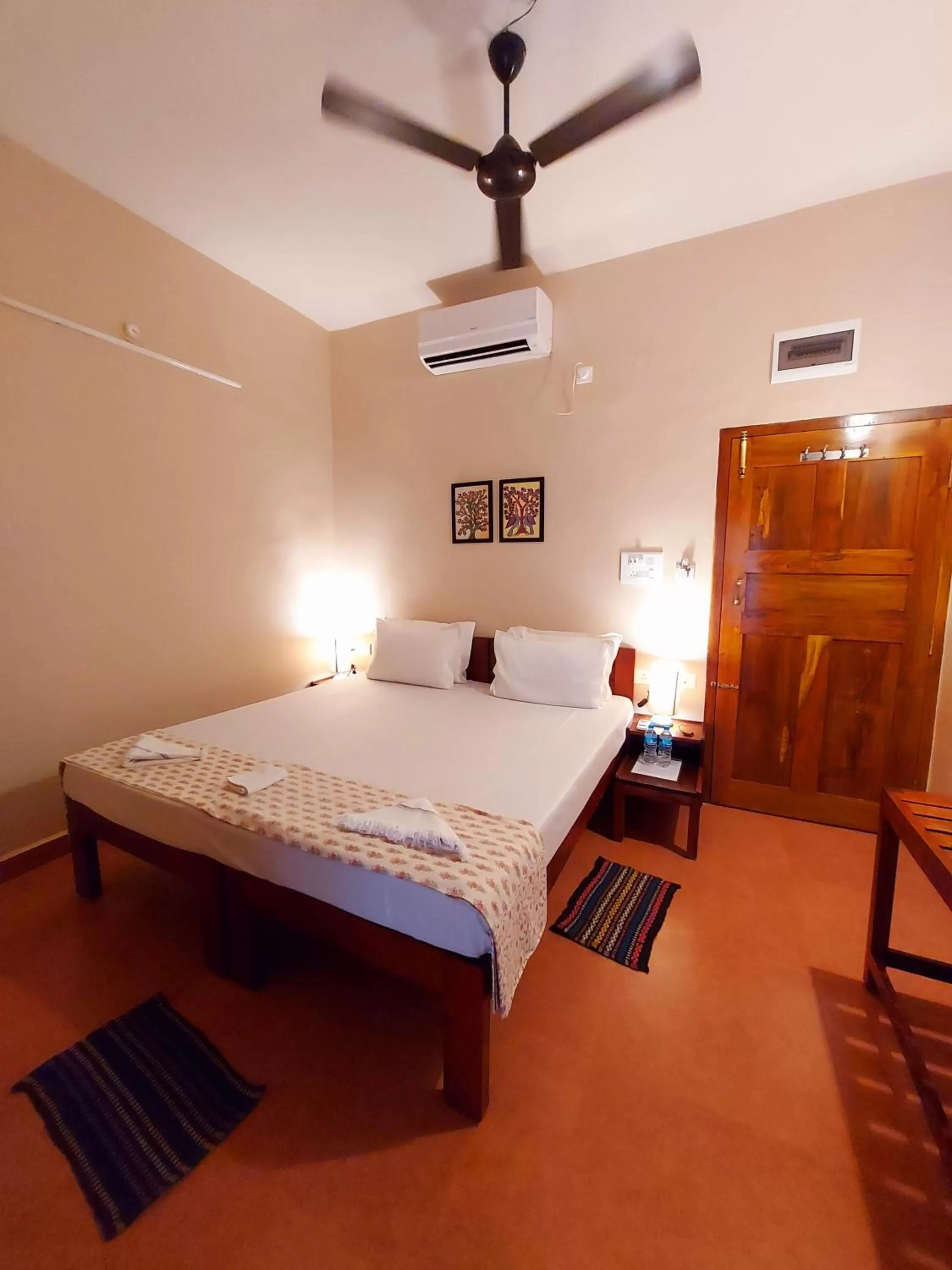 Bed in OmBodhi Retreat