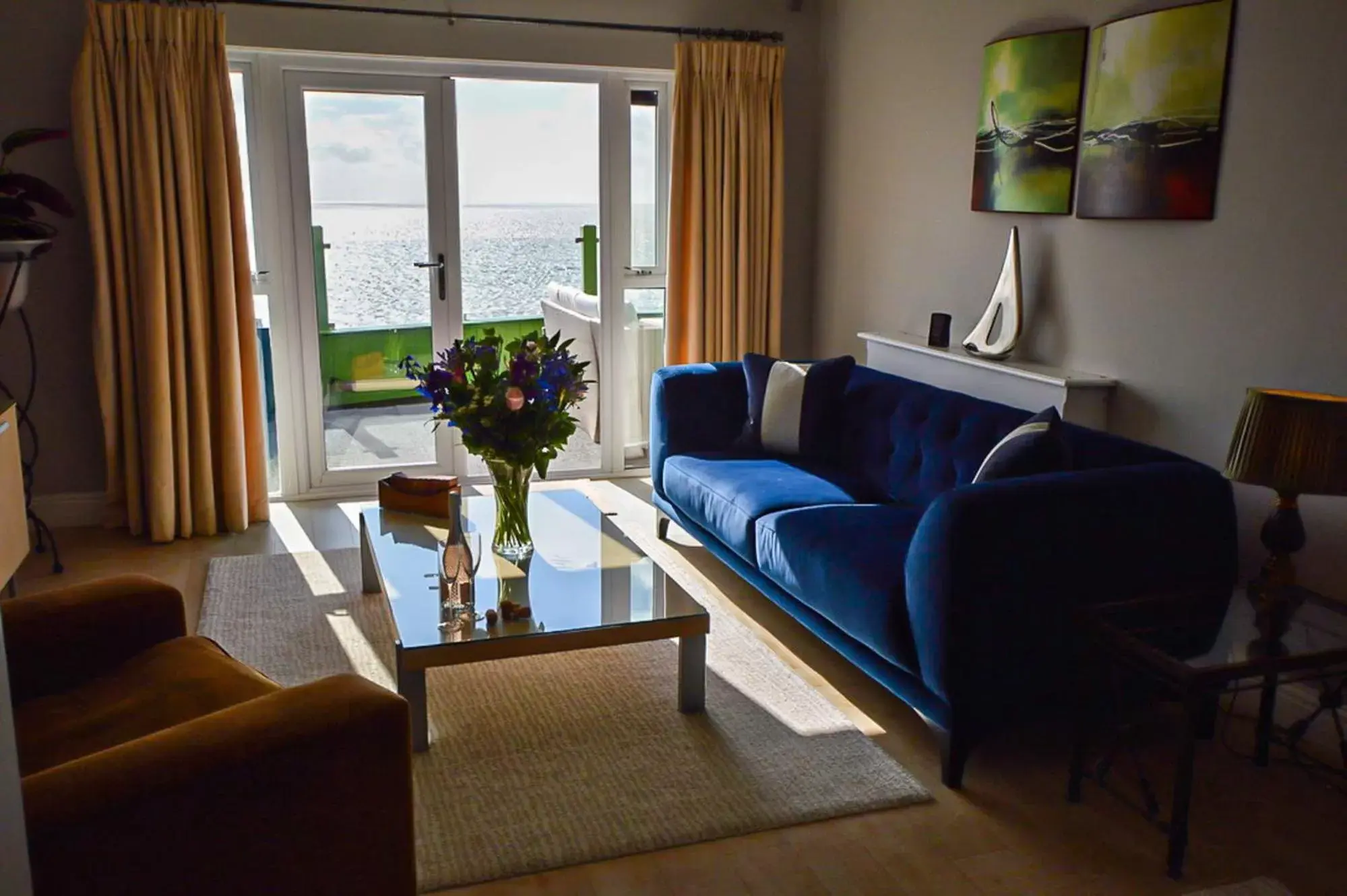 Bedroom, Seating Area in Pebble Beach Restaurant, Terrace and Rooms