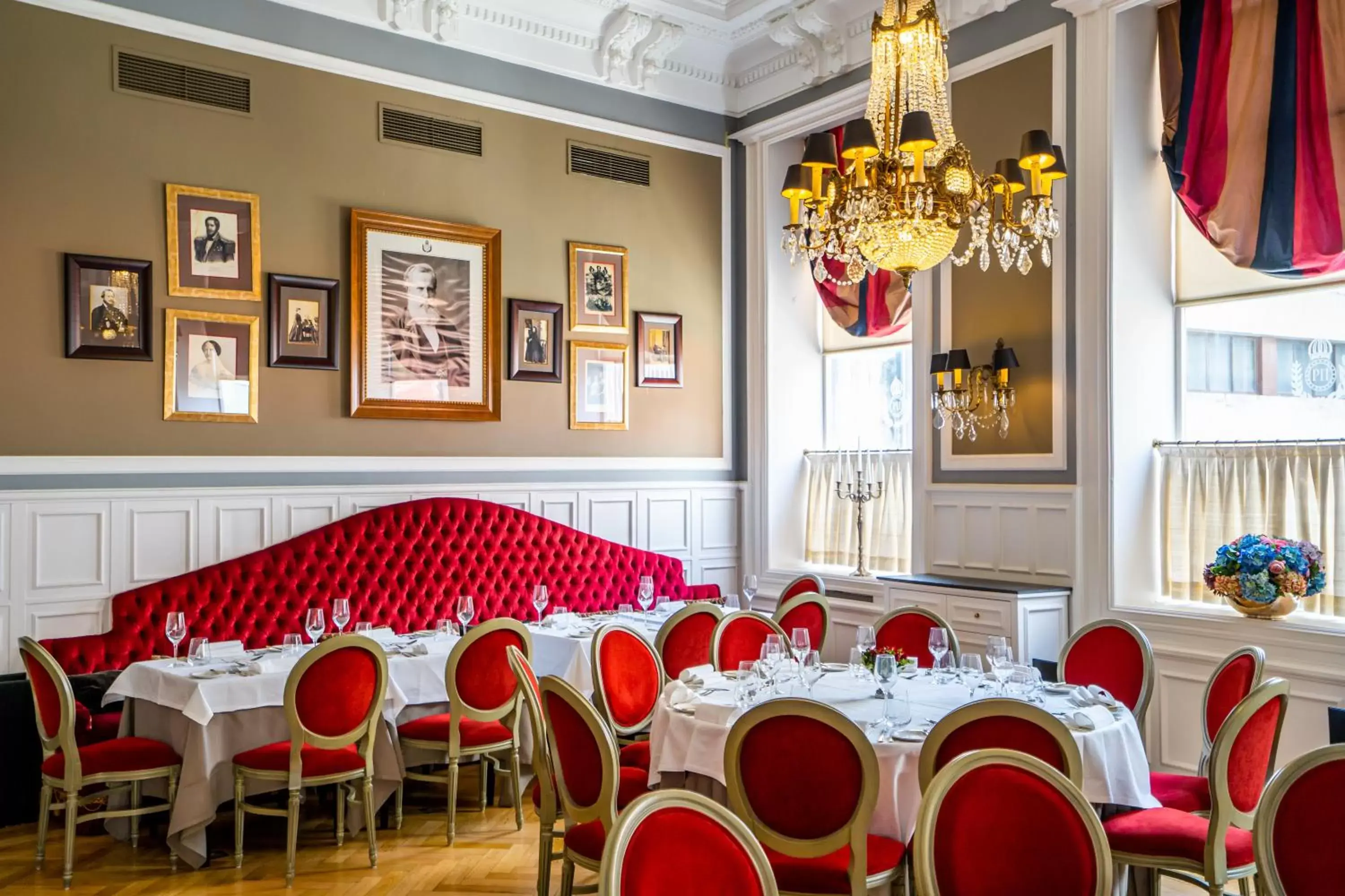 Restaurant/places to eat in Grande Hotel do Porto Restaurant/places to eat in Grande Hotel do Porto