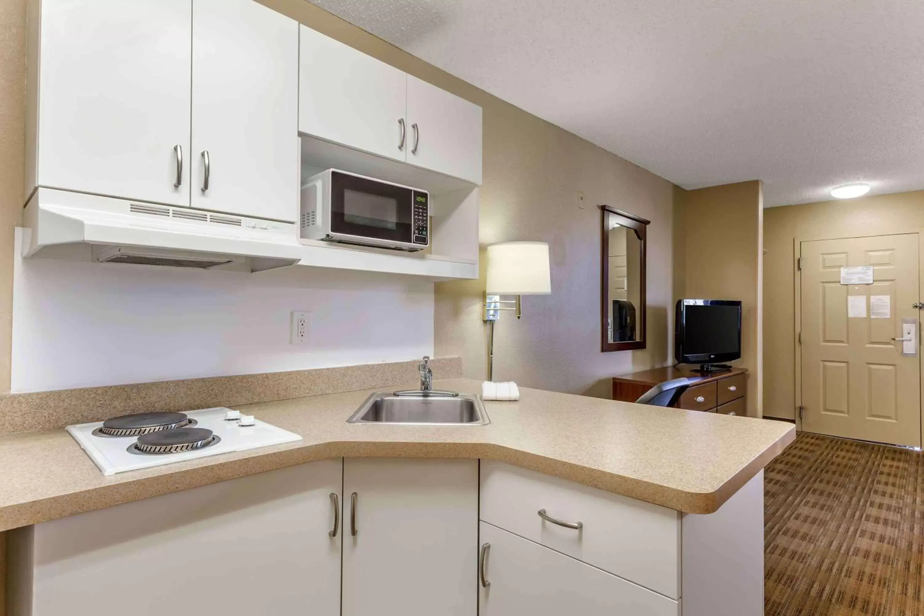 Bedroom, Kitchen/Kitchenette in Extended Stay America Suites - El Paso - Airport