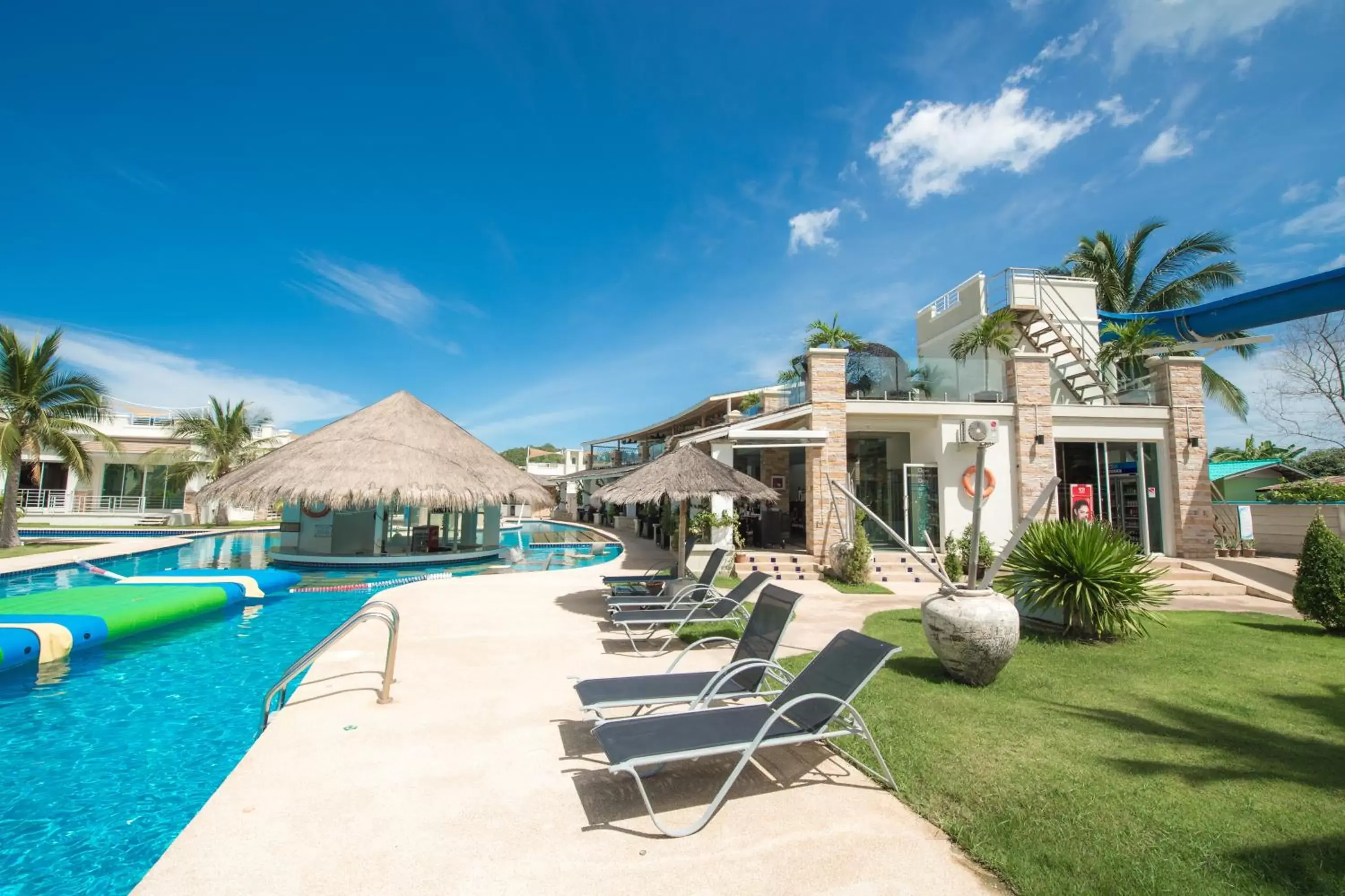 Aqua park, Swimming Pool in Oriental Beach Pearl Resort