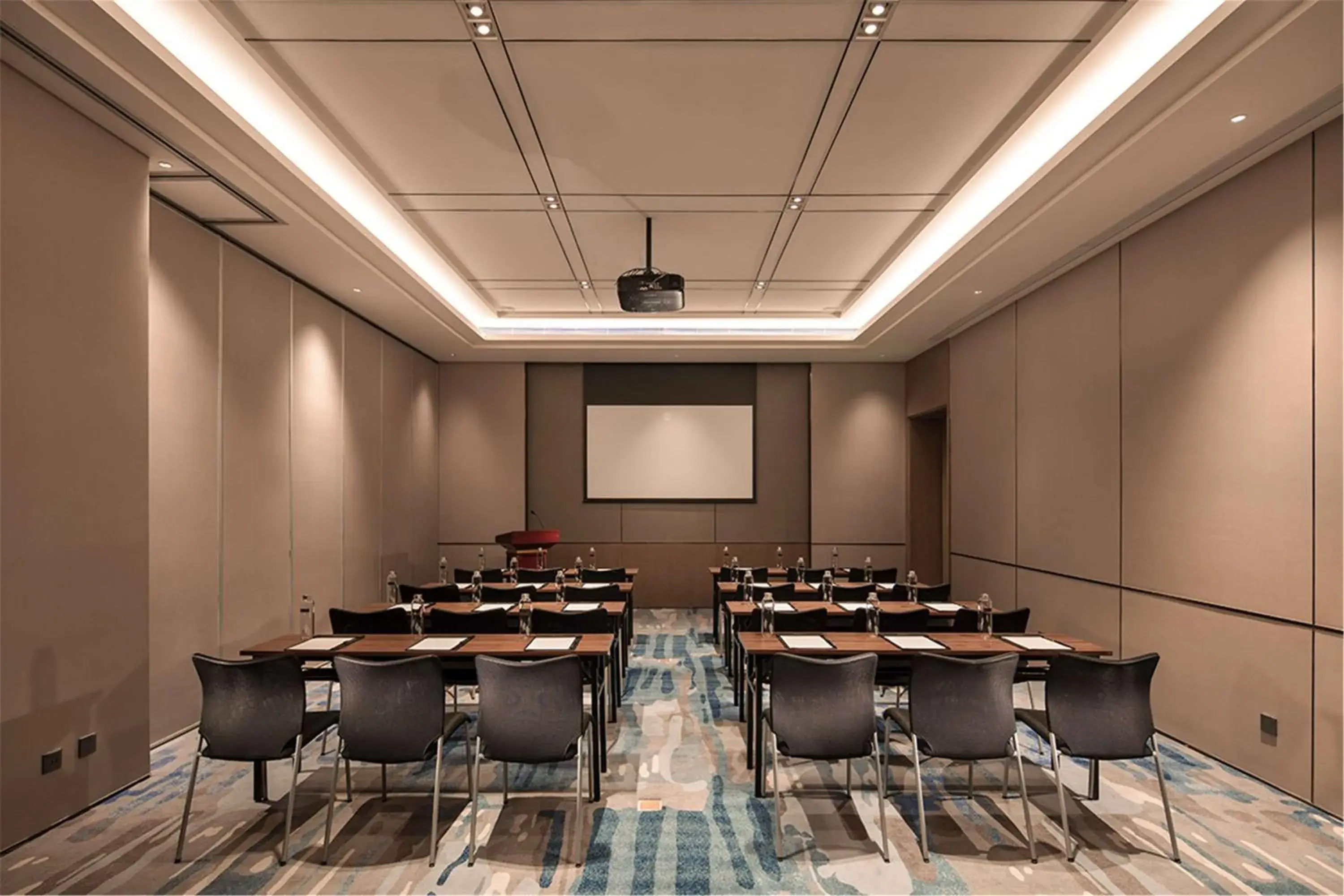 Meeting/conference room in Hilton Garden Inn Xuzhou Yunlong