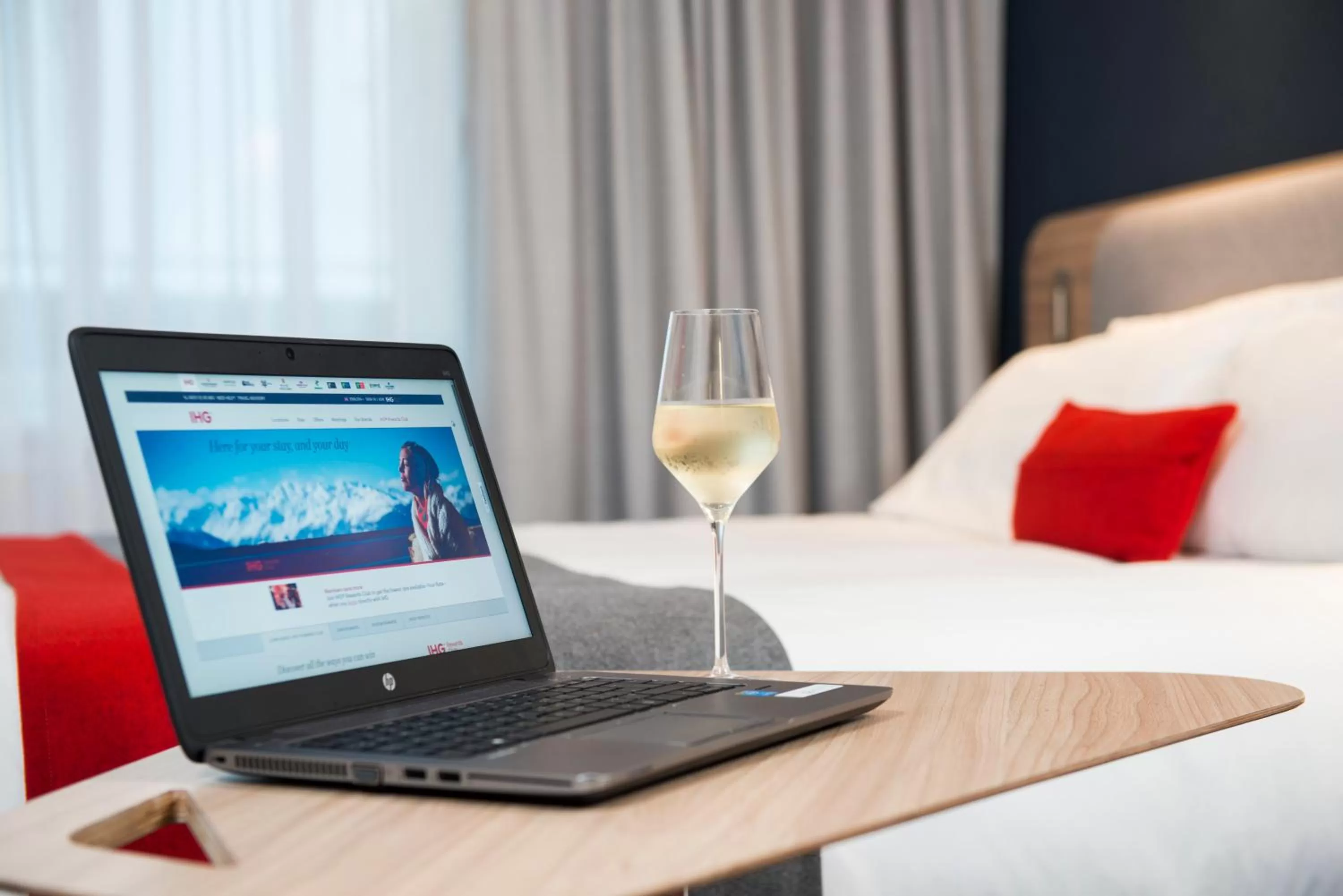 Standard Double Room with Sofa Bed and Free Hot Breakfast in Holiday Inn Express - Glasgow Airport by IHG