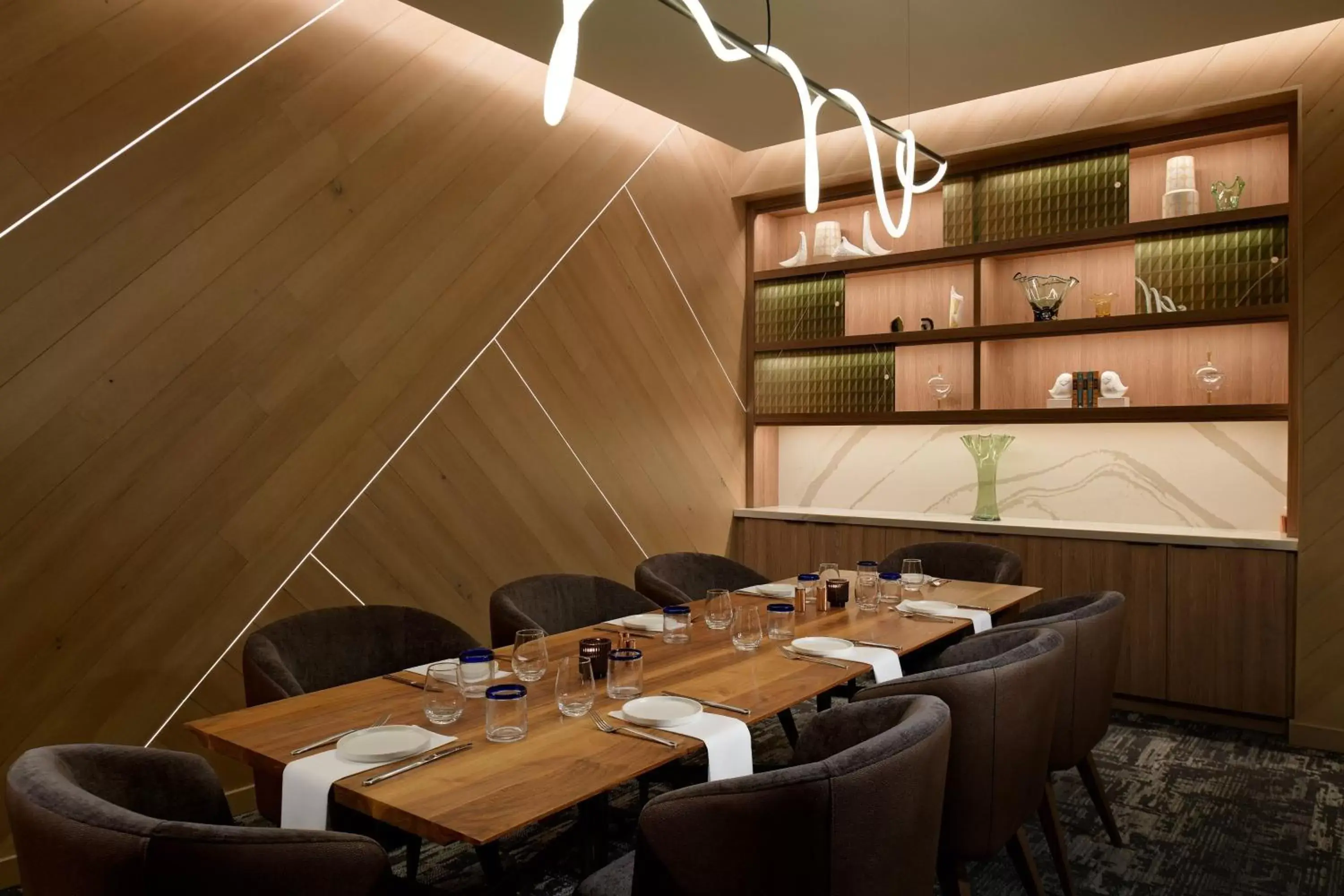 Restaurant/Places to Eat in Astra Hotel, Seattle, A Tribute Portfolio Hotel by Marriott