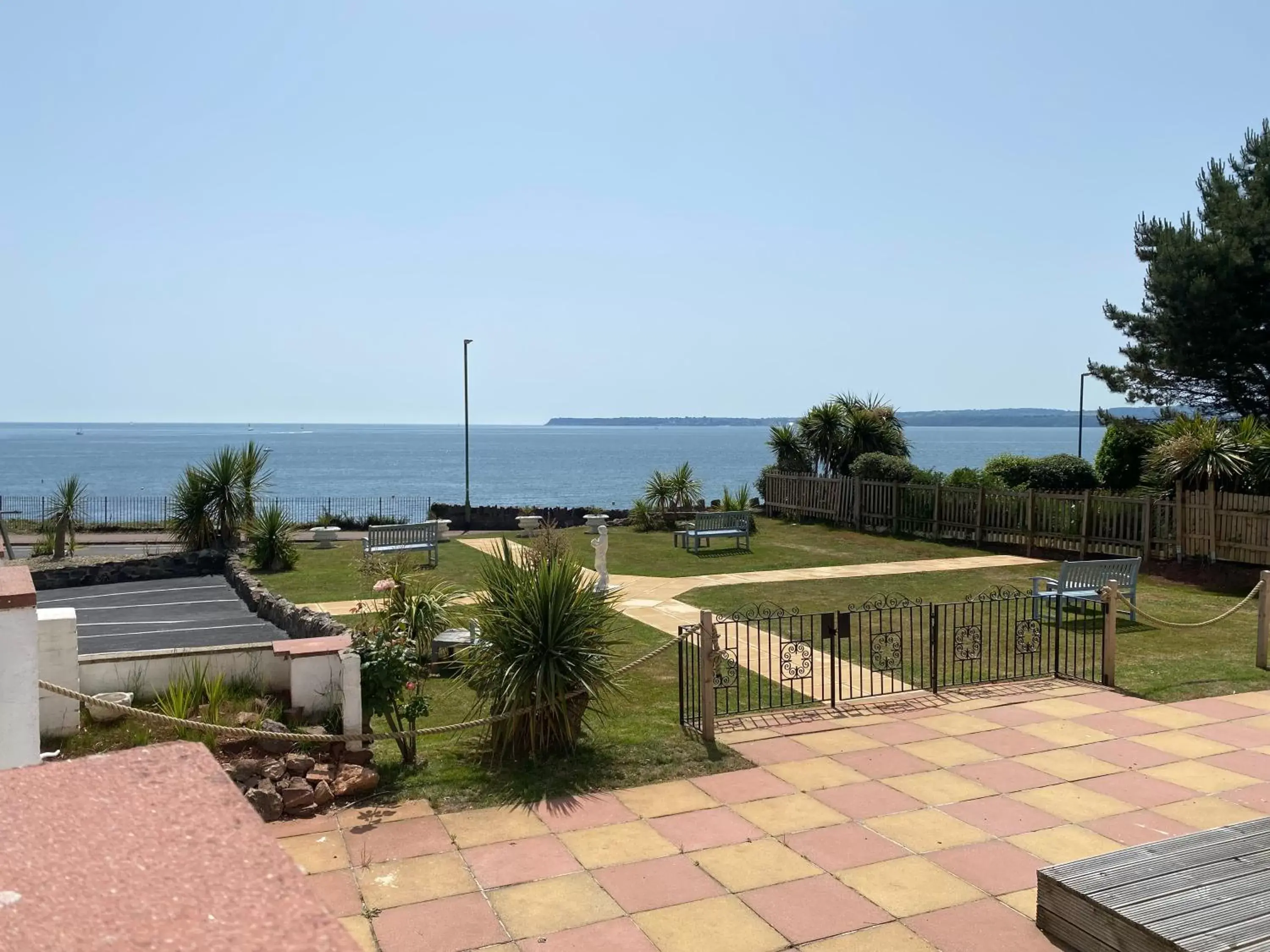 Natural landscape in Waters Edge Hotel