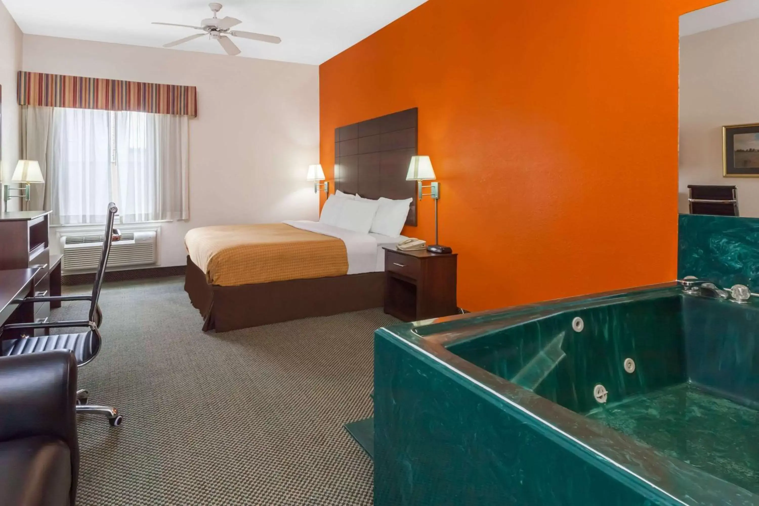 Photo of the whole room in Days Inn & Suites by Wyndham Pasadena