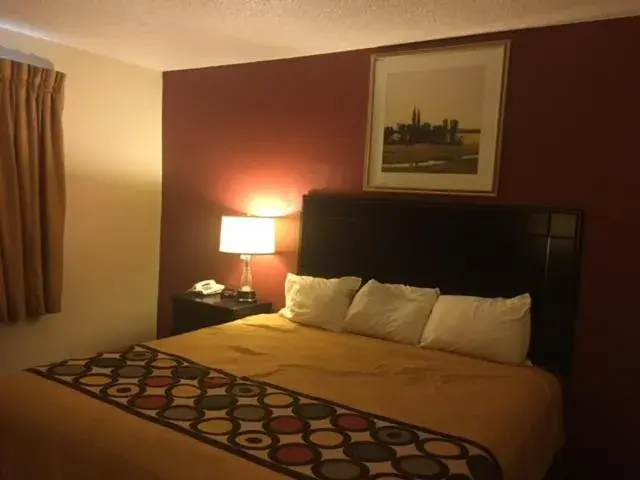 Photo of the whole room, Bed in Super 8 by Wyndham New Castle