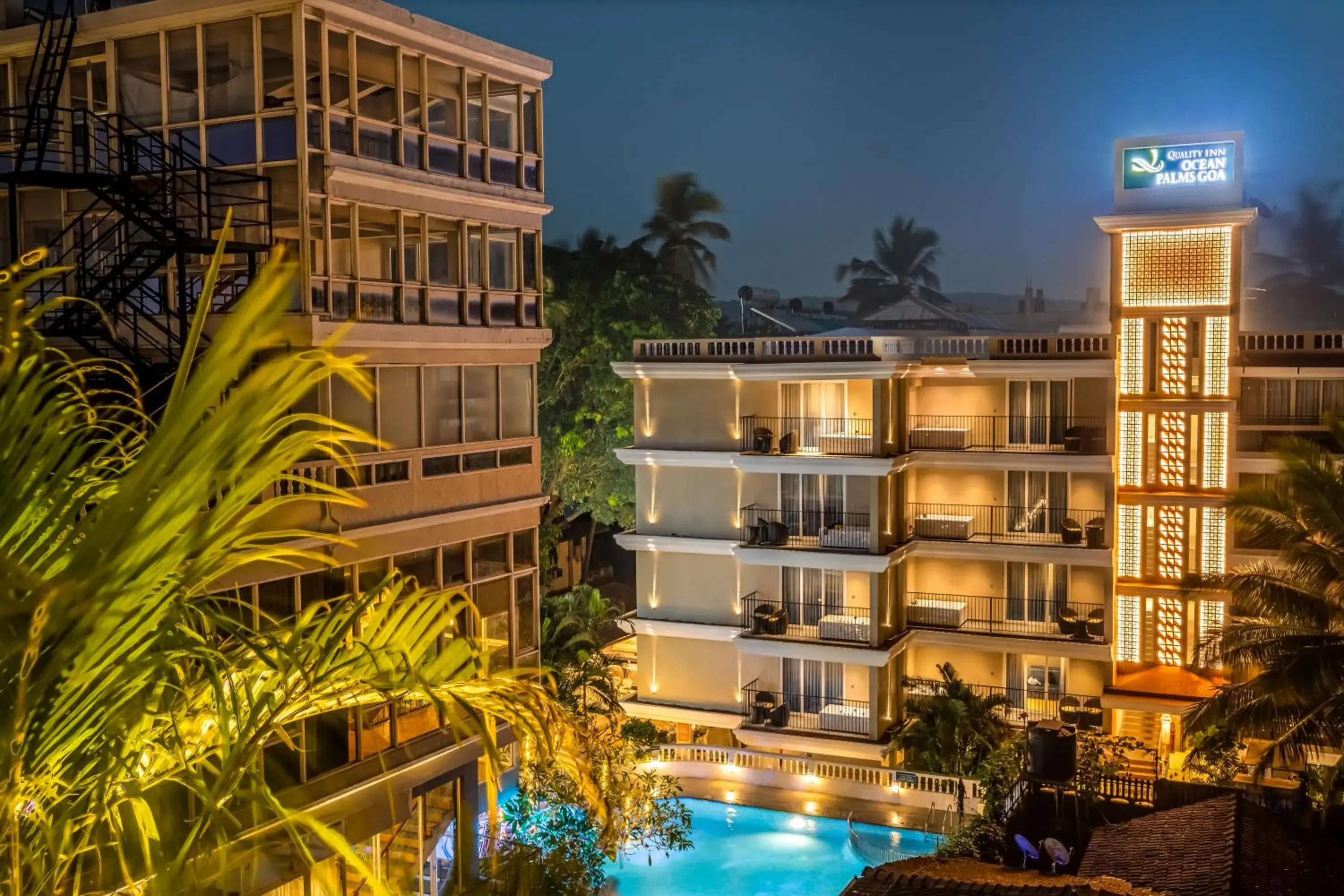 Facade/entrance, Property Building in Quality Inn Ocean Palms Goa