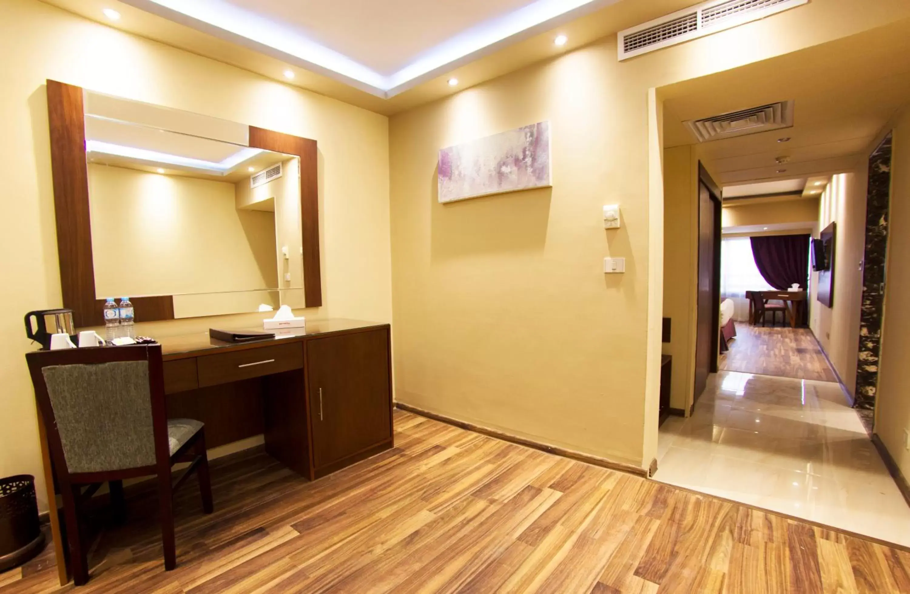 Bedroom, Bathroom in Pyramisa Suites Hotel Cairo