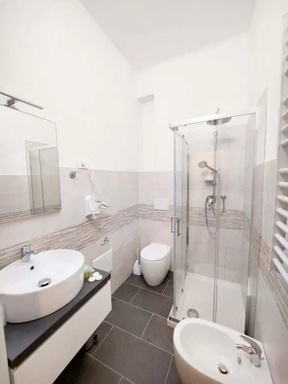 Triple Room with Private Bathroom - single occupancy in Bonaini Relax B&B Triple Room with Private Bathroom - single occupancy in Bonaini Relax B&B