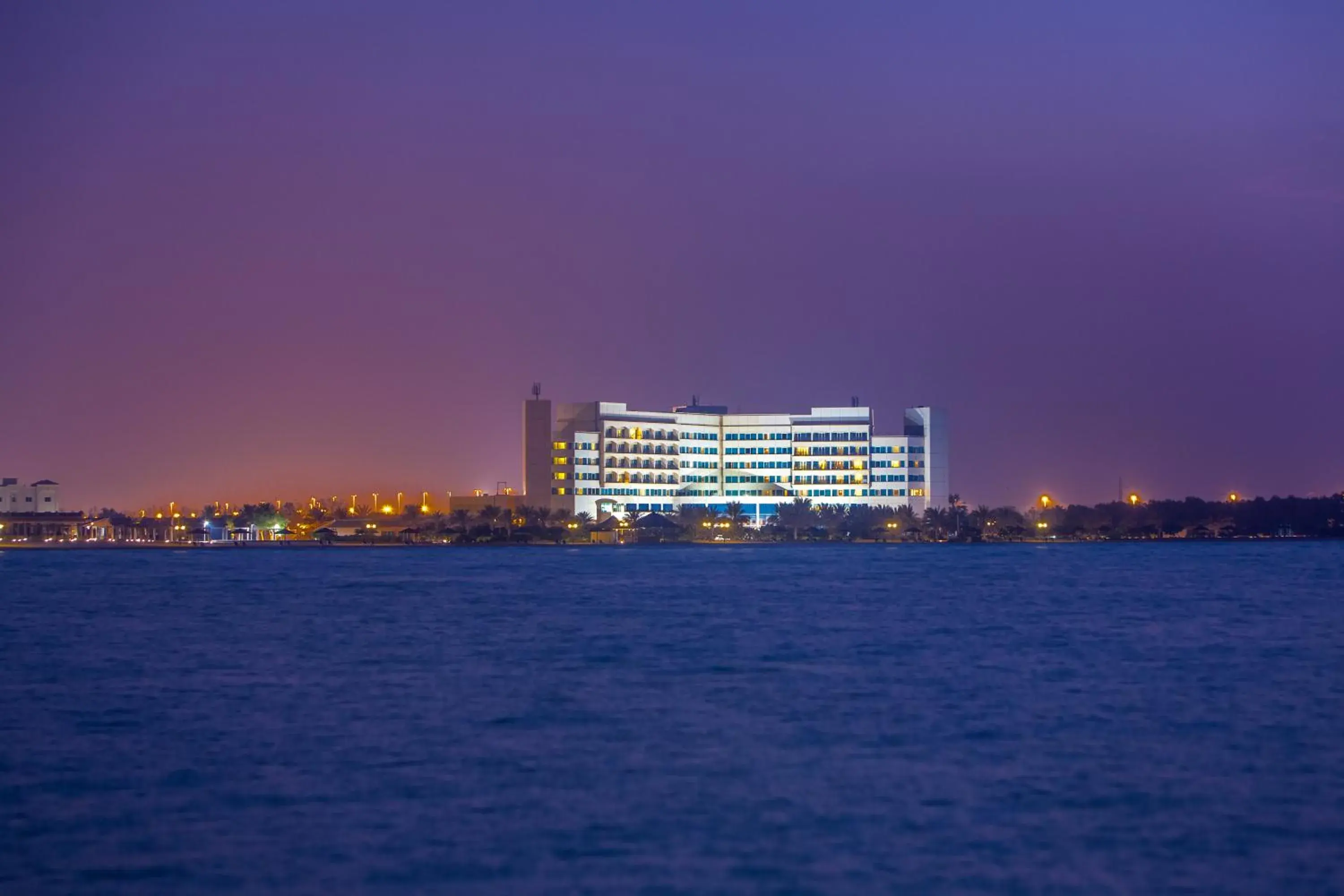 Property building in Danat Jebel Dhanna Resort Property building in Danat Jebel Dhanna Resort