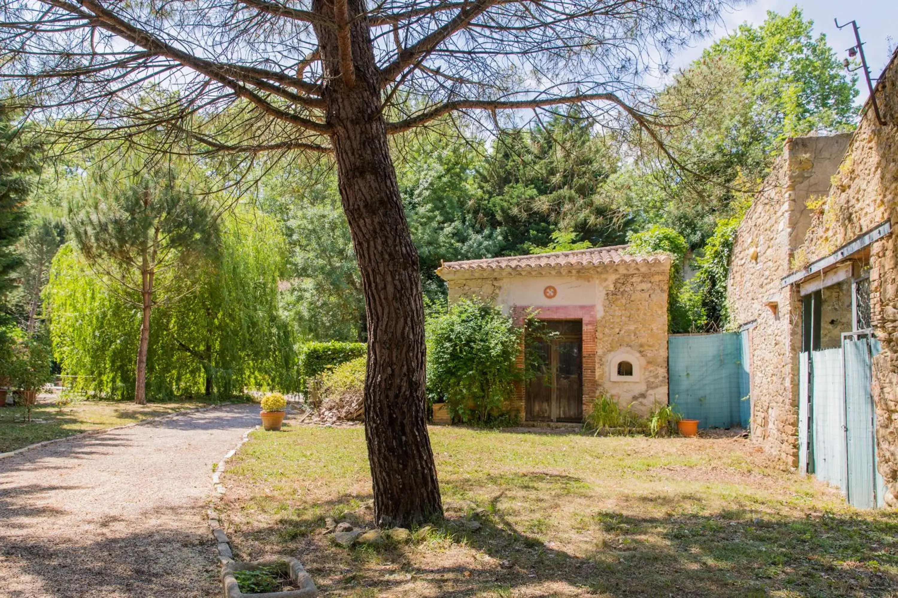 Other, Property Building in Hôtel du Canal