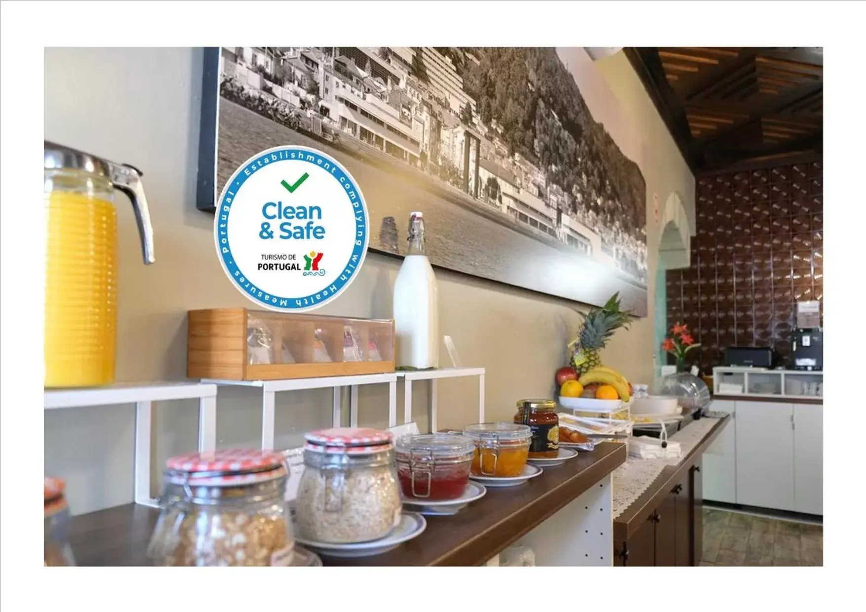 Breakfast in Hotel Jardim Viana do Castelo Breakfast in Hotel Jardim Viana do Castelo