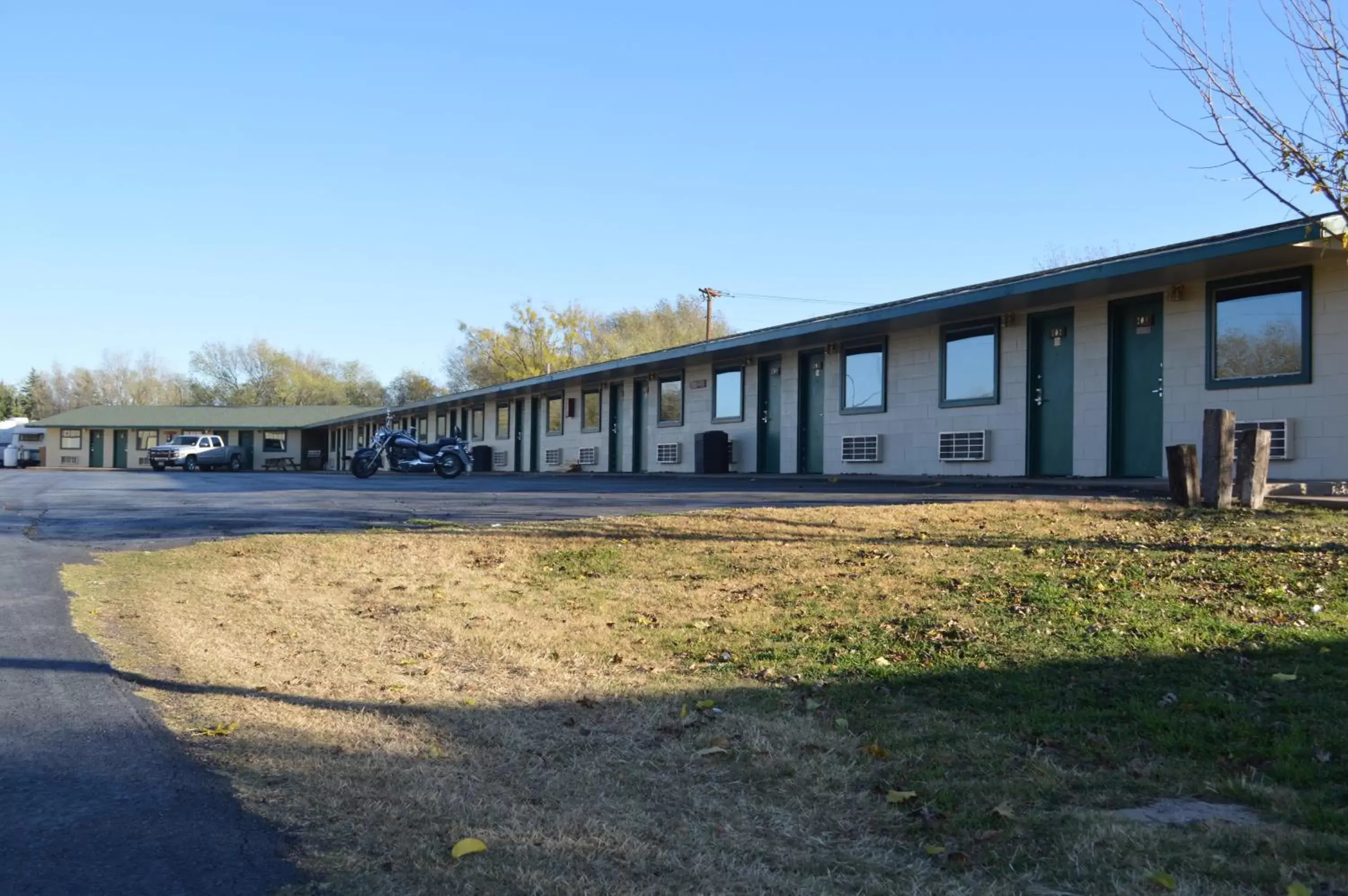 Property Building in Purple Sage Motel