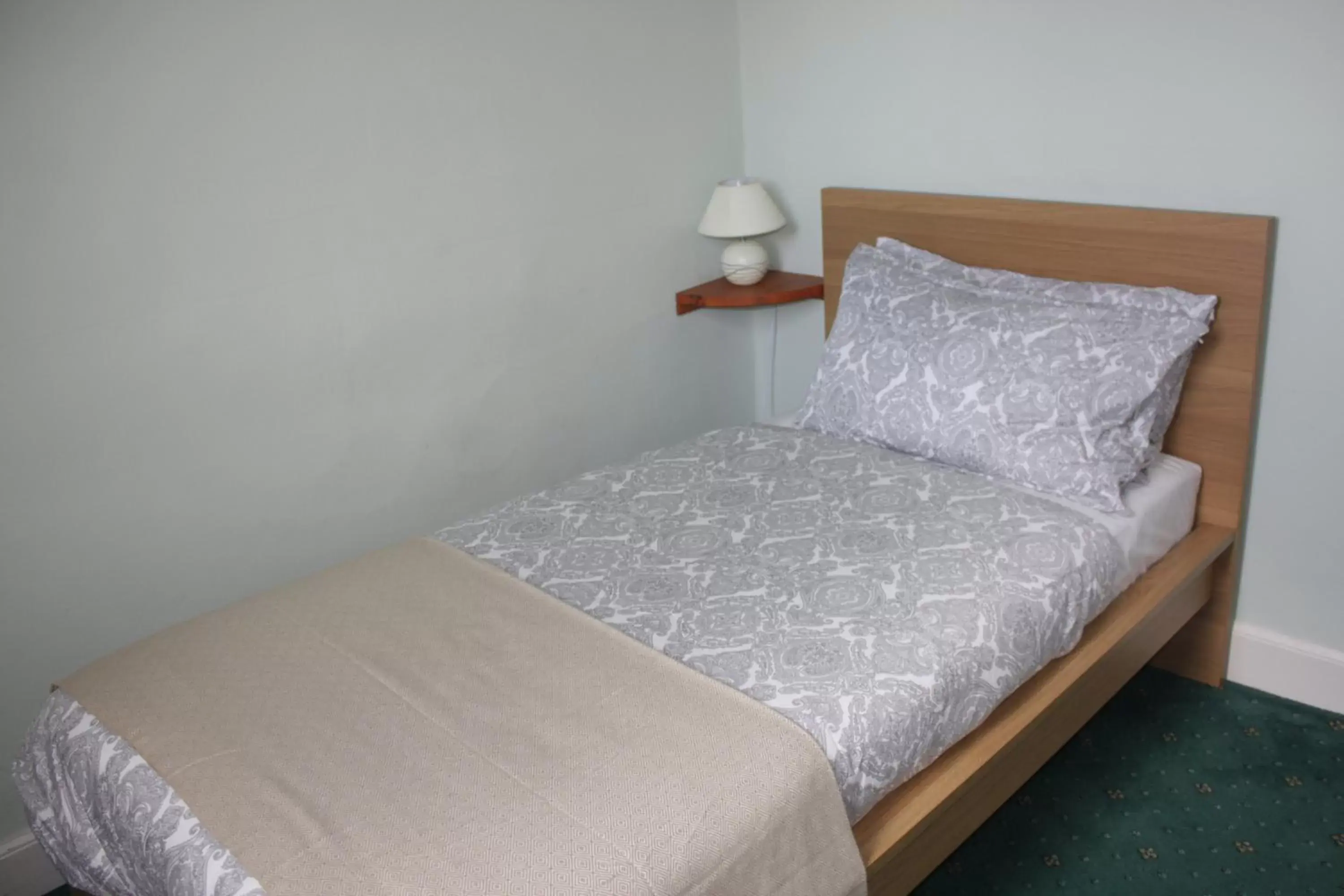 Bedroom, Bed in Airdenair Guest House