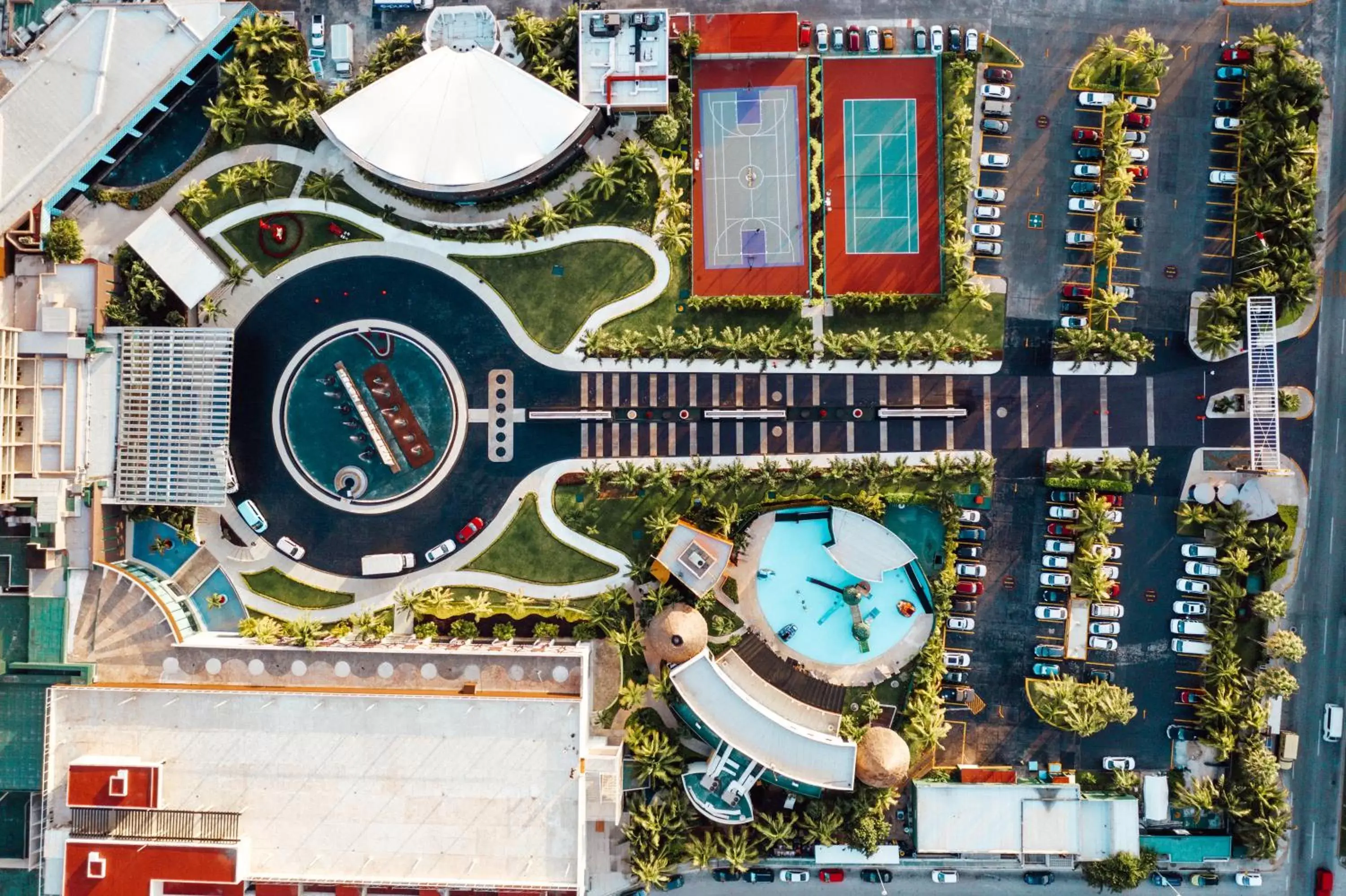 Bird's eye view, Bird's-eye View in Hard Rock Hotel Cancun - All Inclusive