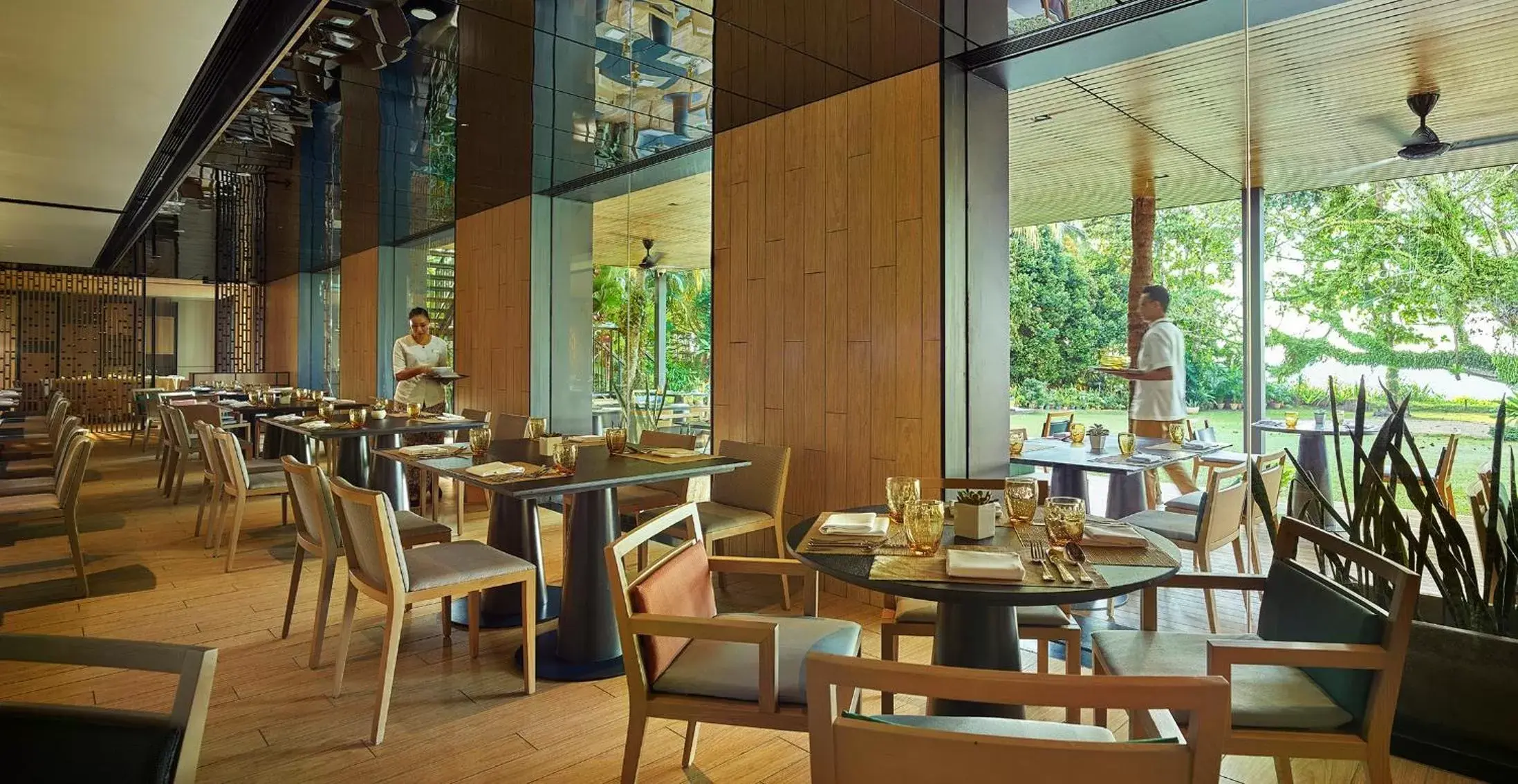 Restaurant/Places to Eat in PARKROYAL Penang Resort