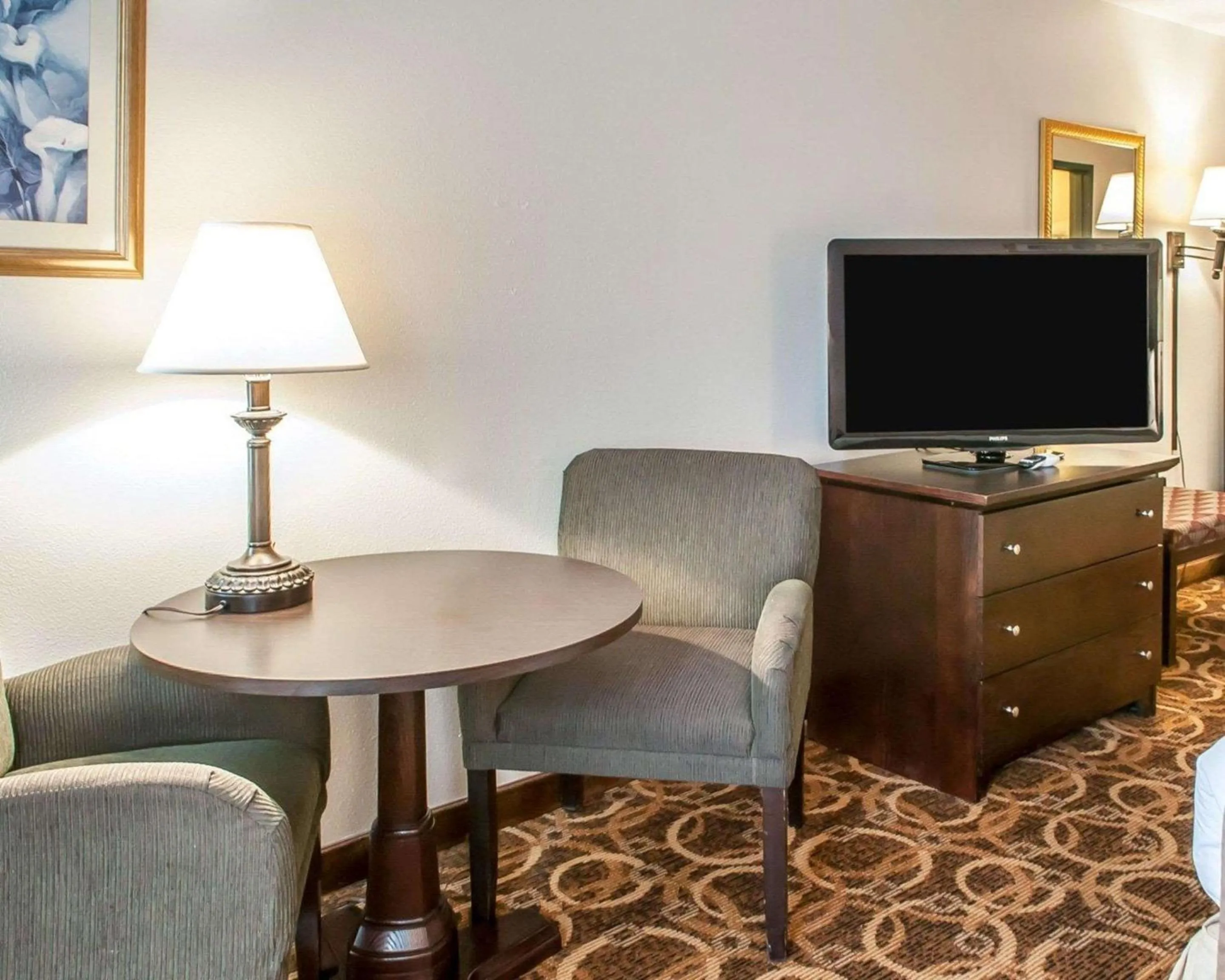 Photo of the whole room in Premier Extended Stay Hobbs