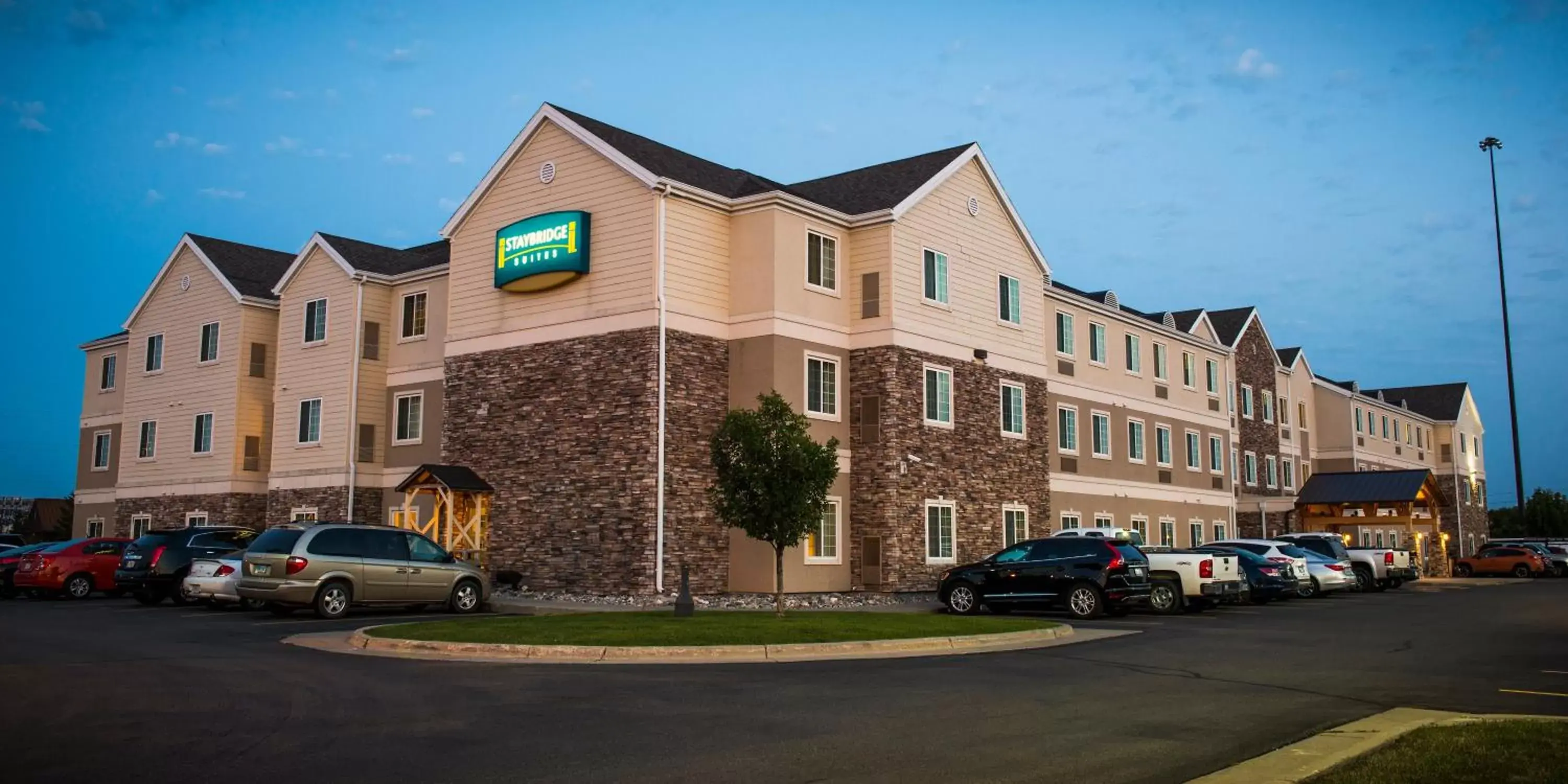 Property building in Staybridge Suites Fargo by IHG Property building in Staybridge Suites Fargo by IHG