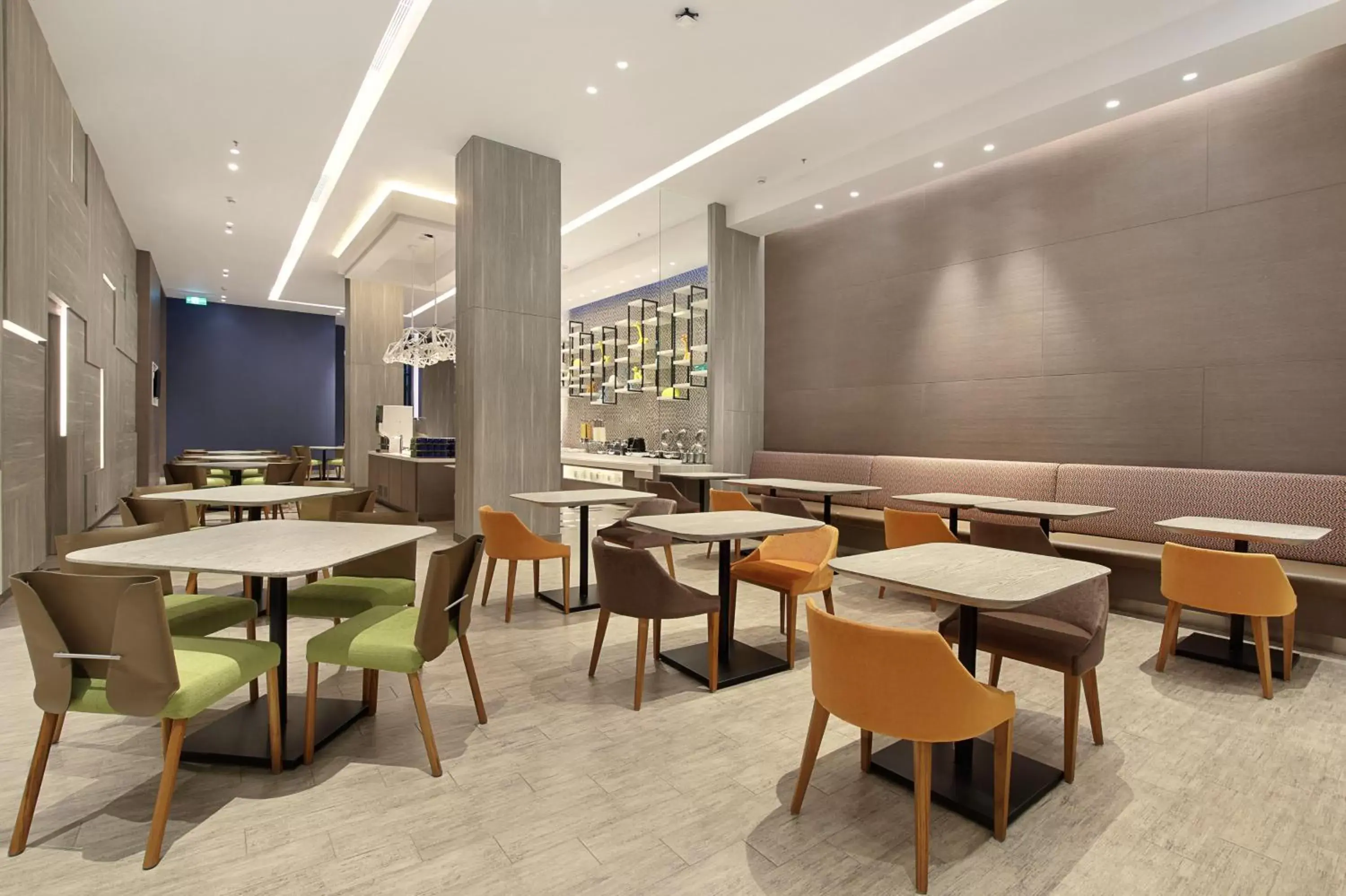 Restaurant/Places to Eat in Holiday Inn Express Jakarta Wahid Hasyim, an IHG Hotel