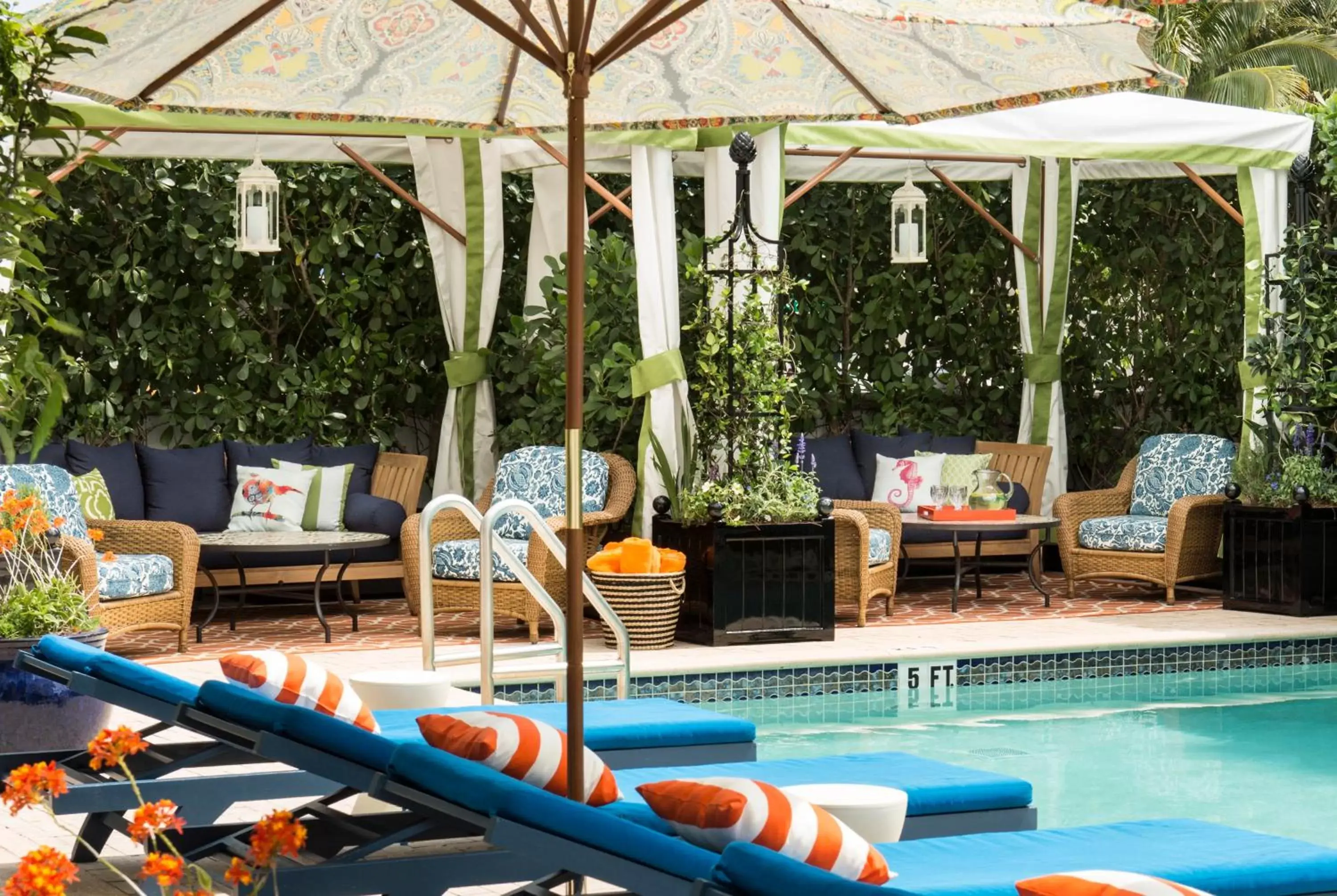 Swimming Pool in Circa 39 Hotel Miami Beach