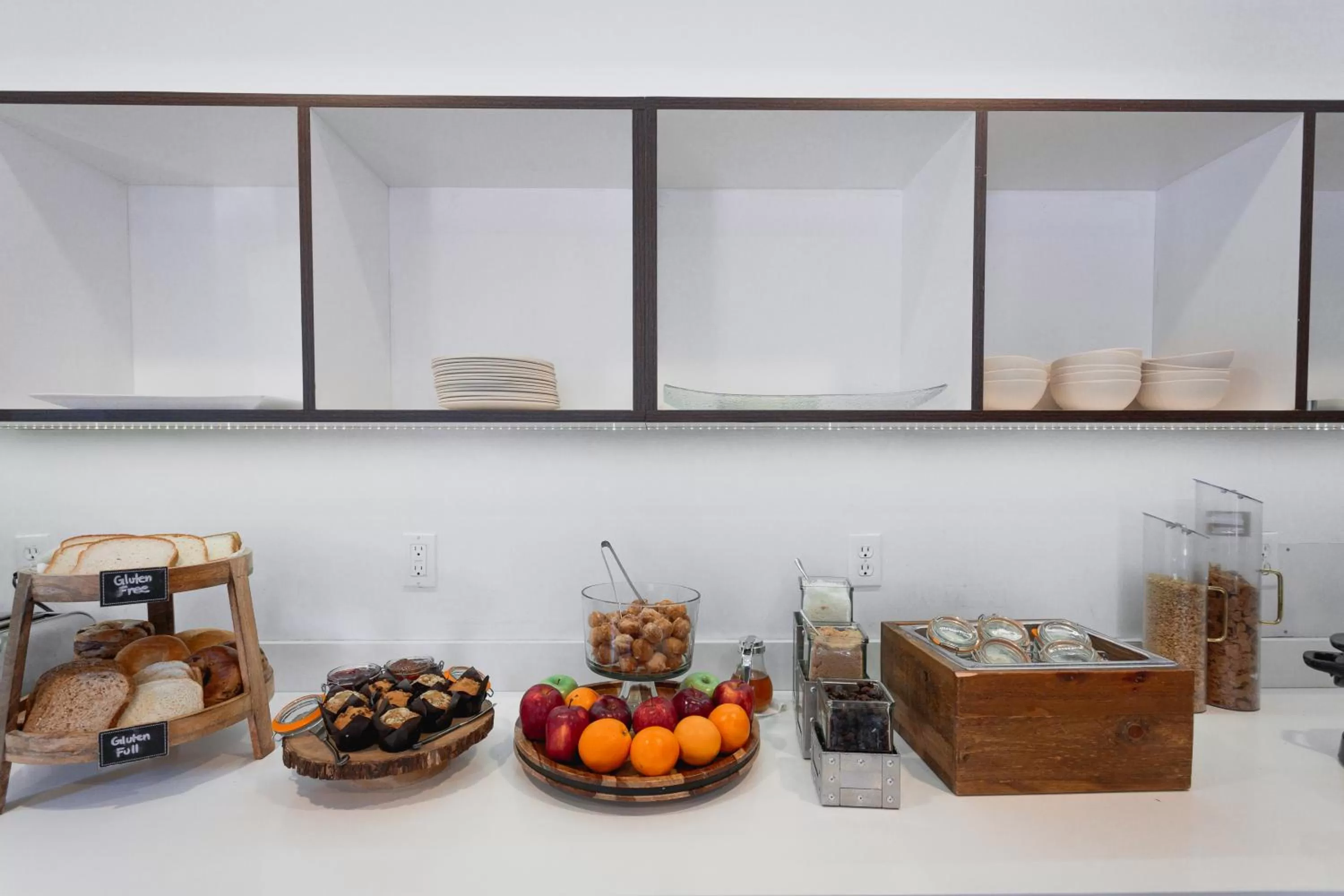 Food in Menlo Park Inn