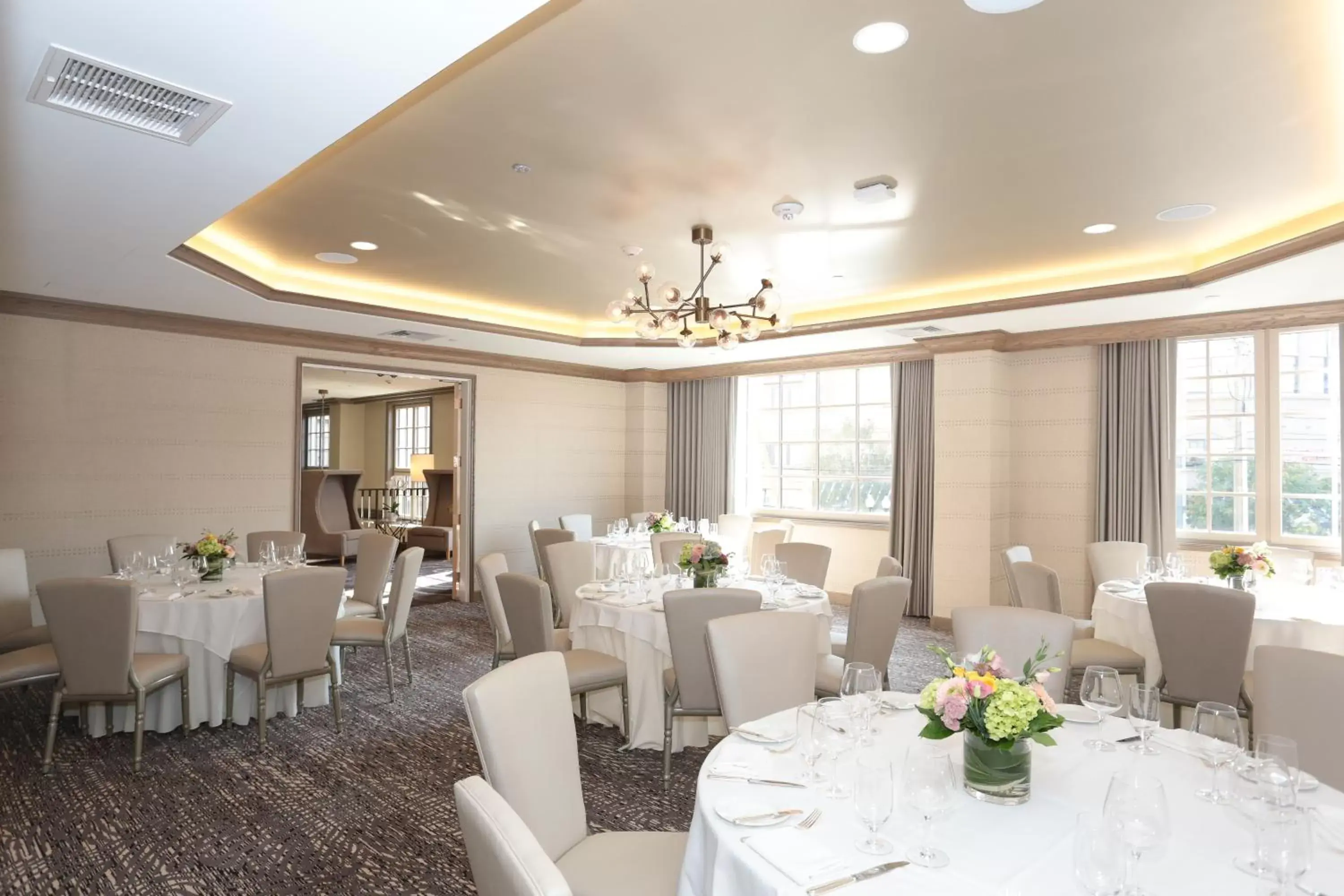 Meeting/conference room, Restaurant/Places to Eat in Delamar West Hartford