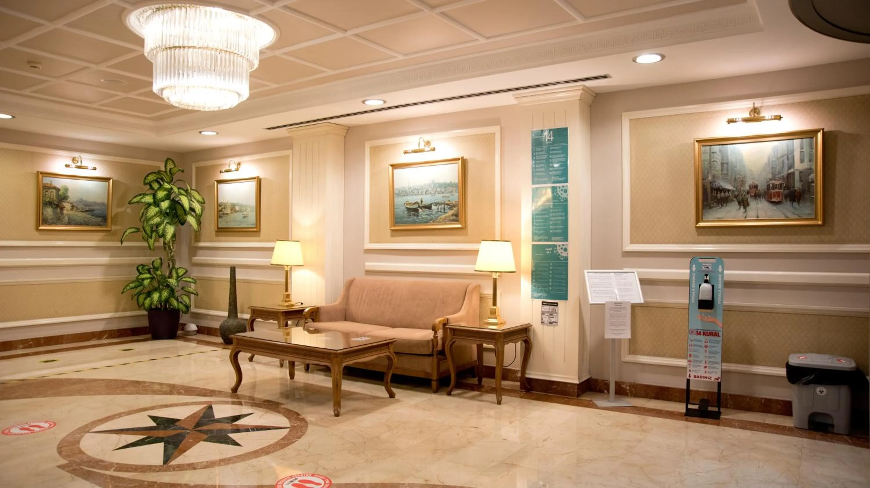 Seating area in Taksim Metropark Hotel