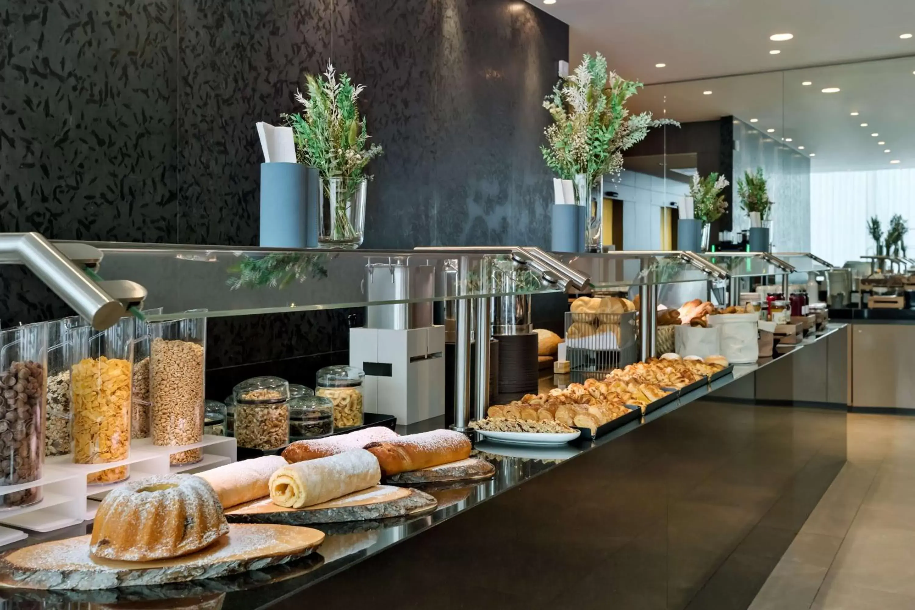 Breakfast, Food in Doubletree by Hilton Vienna Schonbrunn