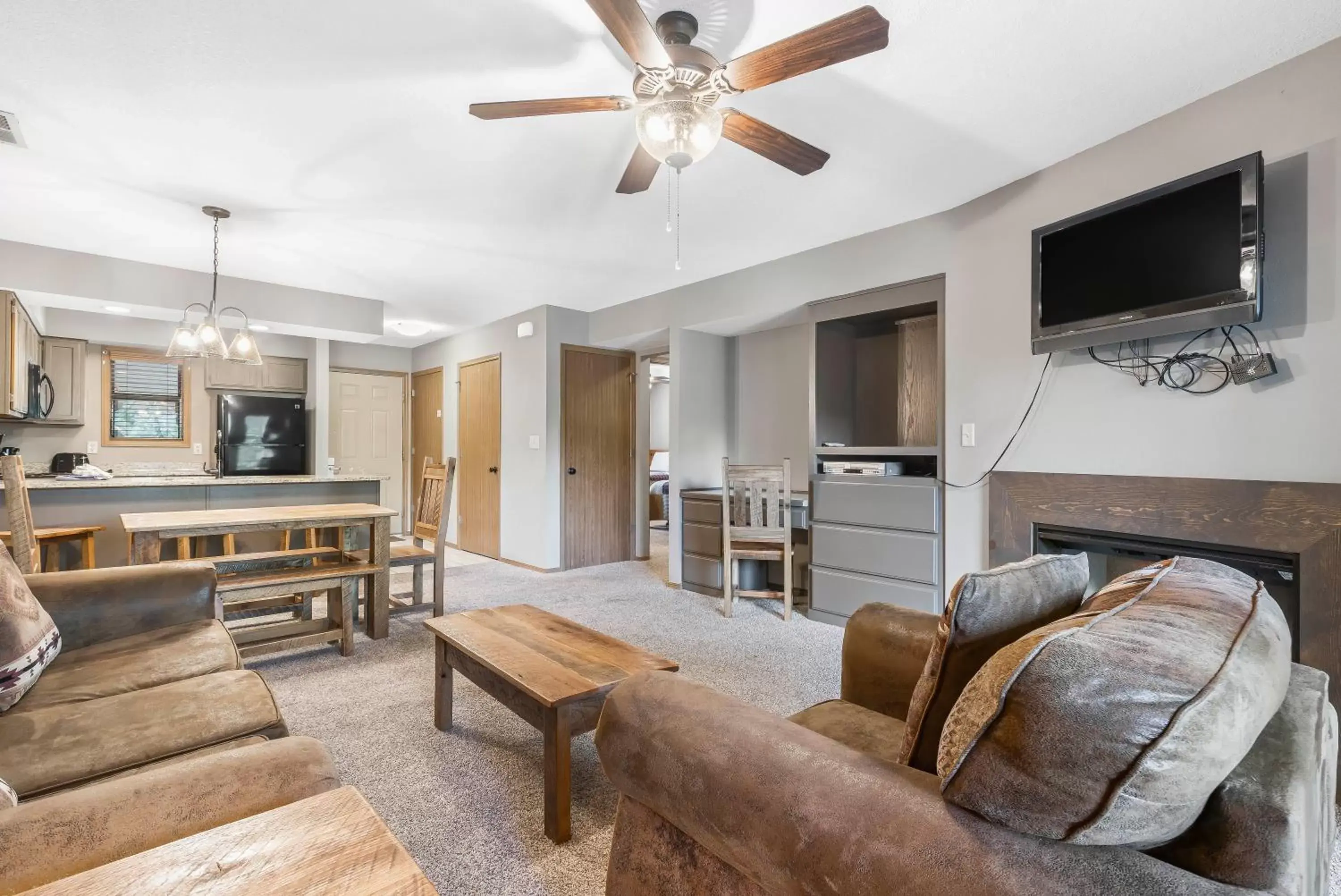 Living room, Seating Area in Table Rock Resorts at Indian Point