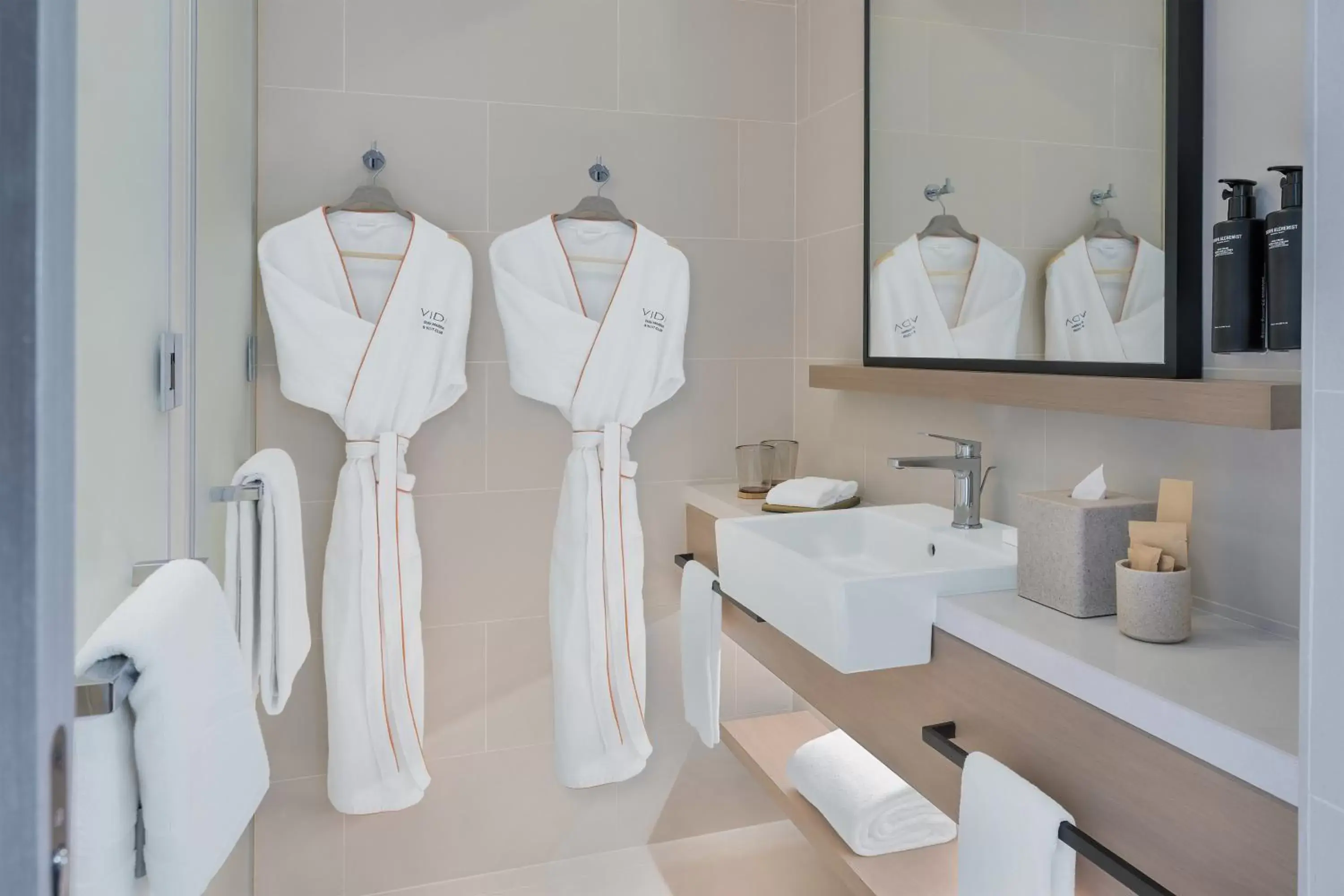 Bathroom in Vida Dubai Marina & Yacht Club