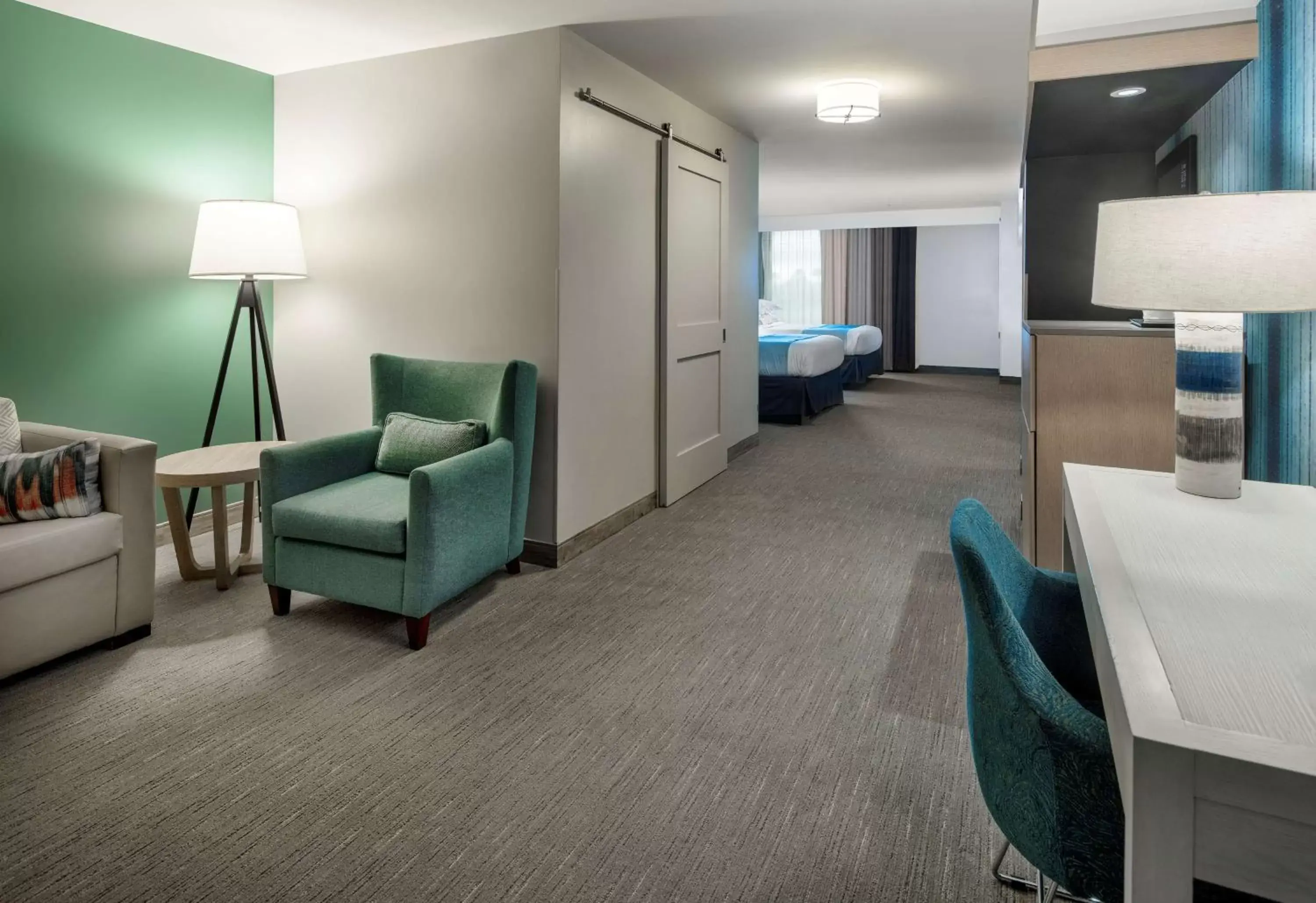 Bedroom, Seating Area in SunCoast Hotel Anaheim, Tapestry Collection by Hilton